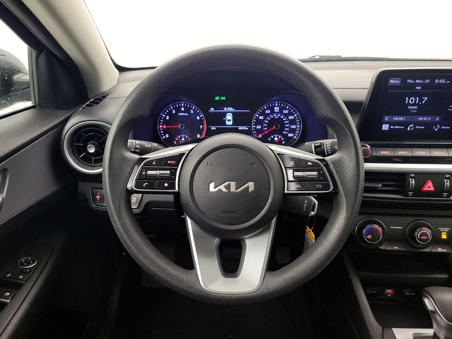 Thumbnail: 2023 Kia Forte - 10