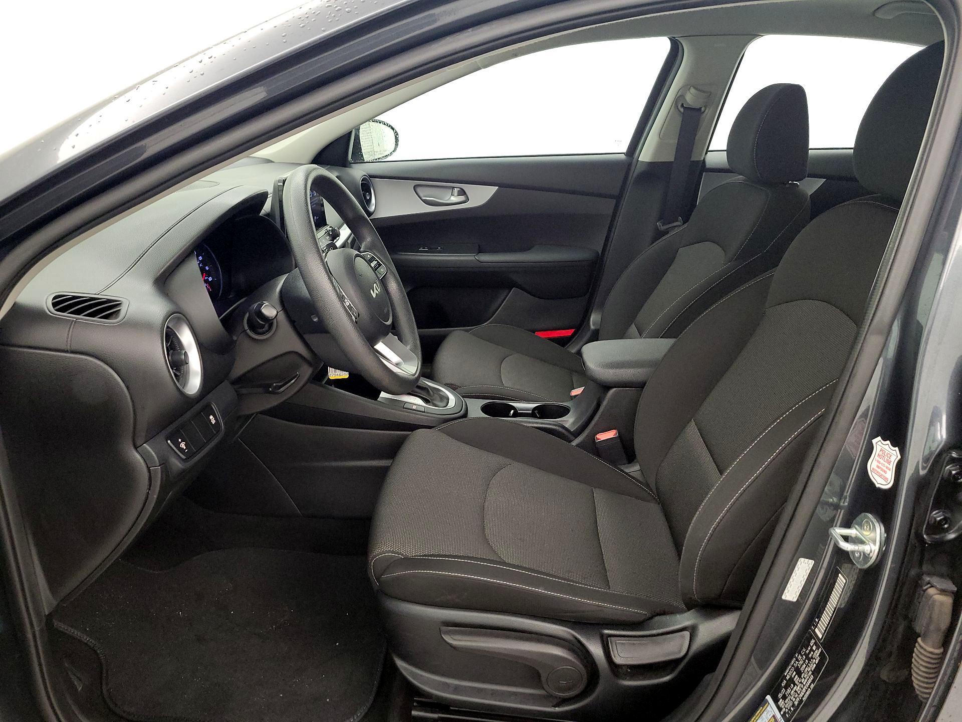 Thumbnail: 2023 Kia Forte - 11