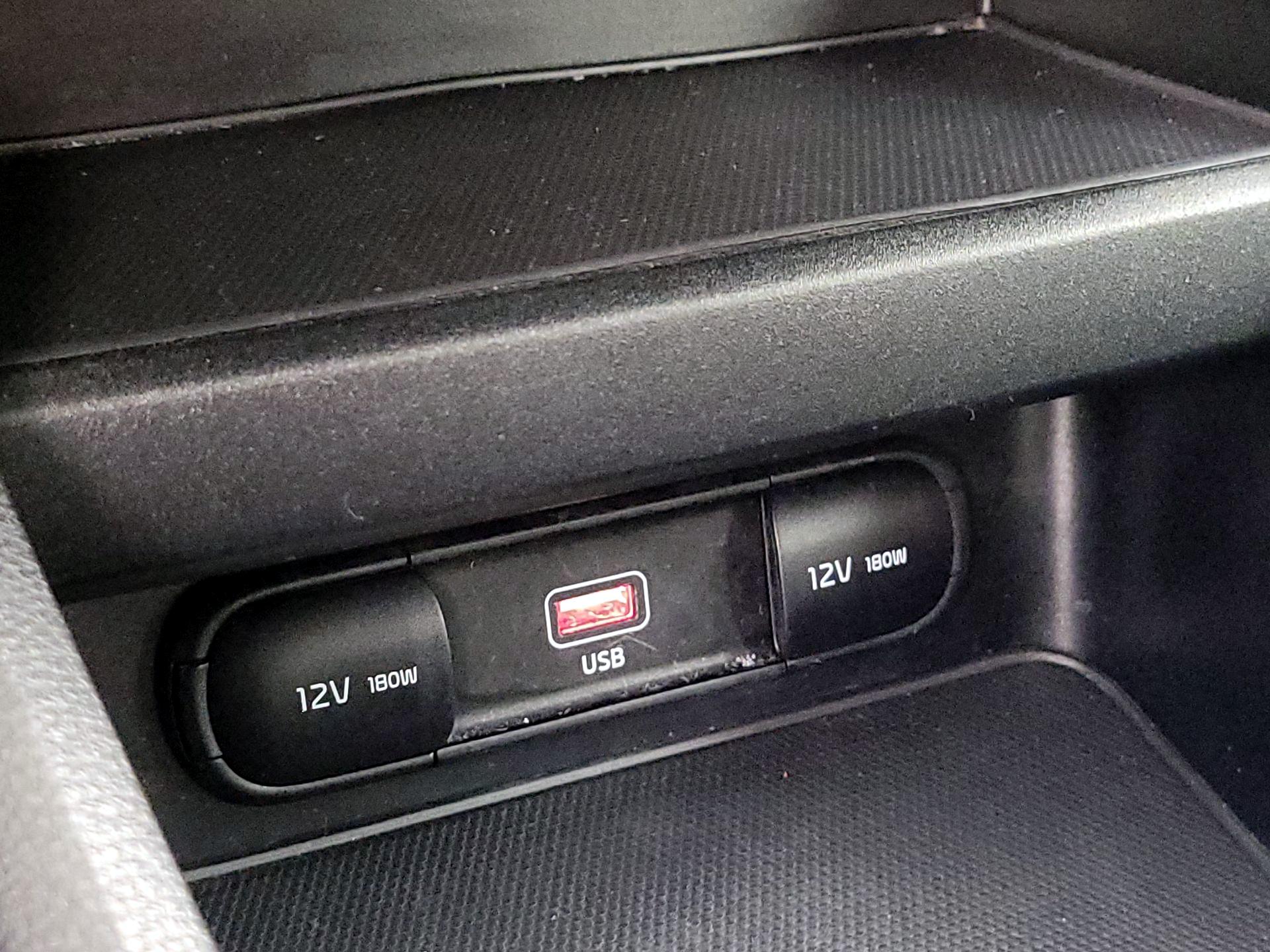 Thumbnail: 2023 Kia Forte - 18