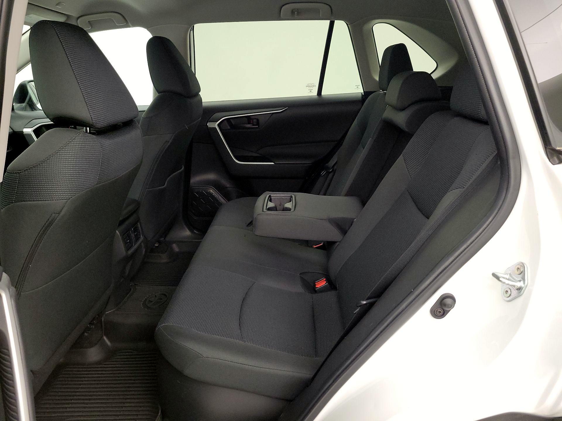 Thumbnail: 2023 Toyota RAV4 - 18