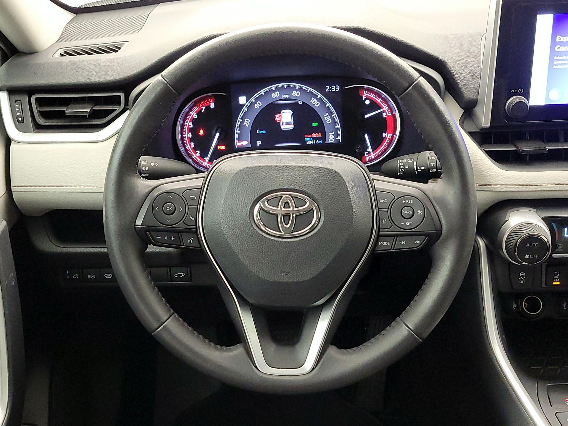 Thumbnail: 2024 Toyota RAV4 - 10