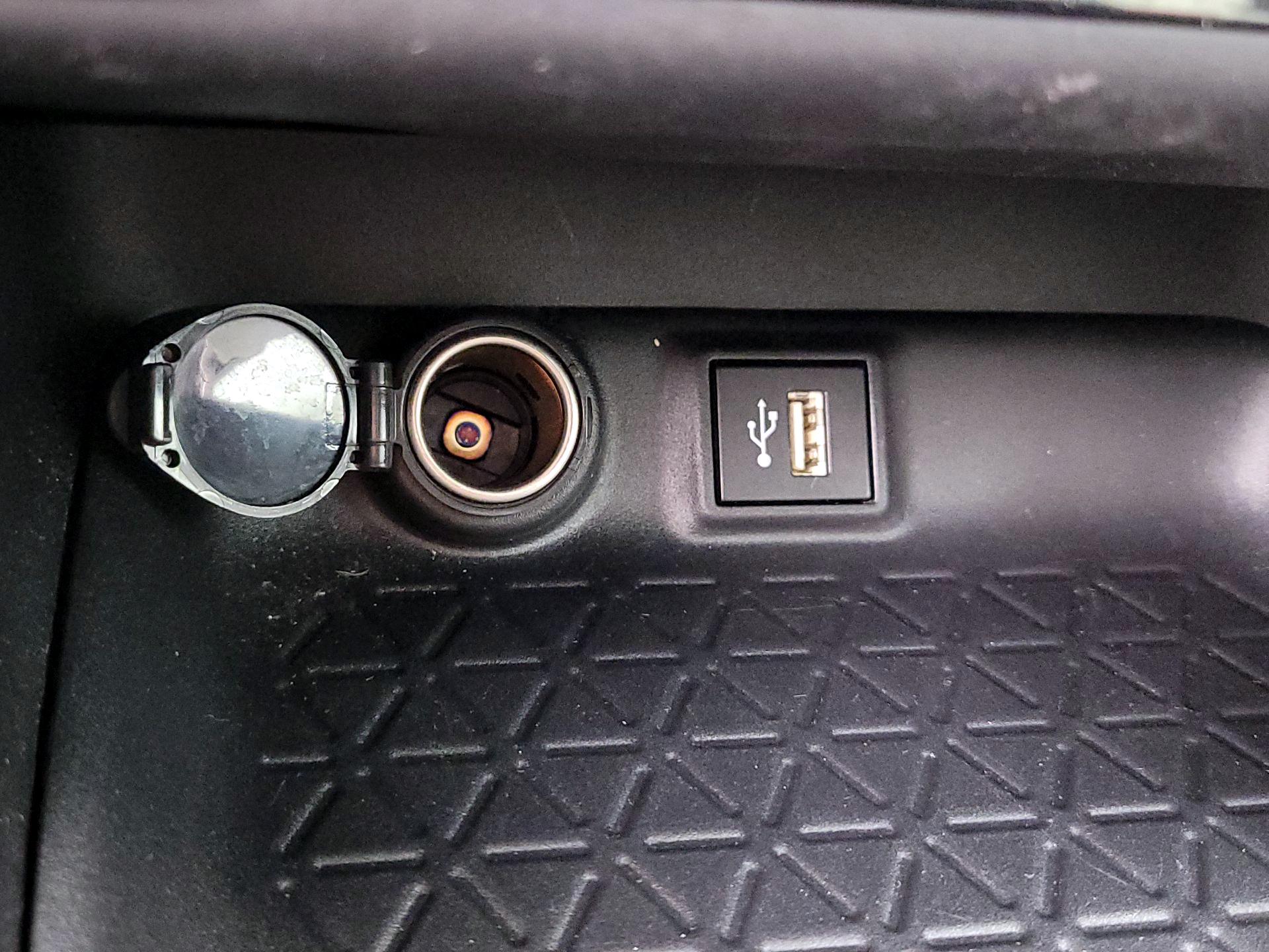 Thumbnail: 2024 Toyota RAV4 - 18