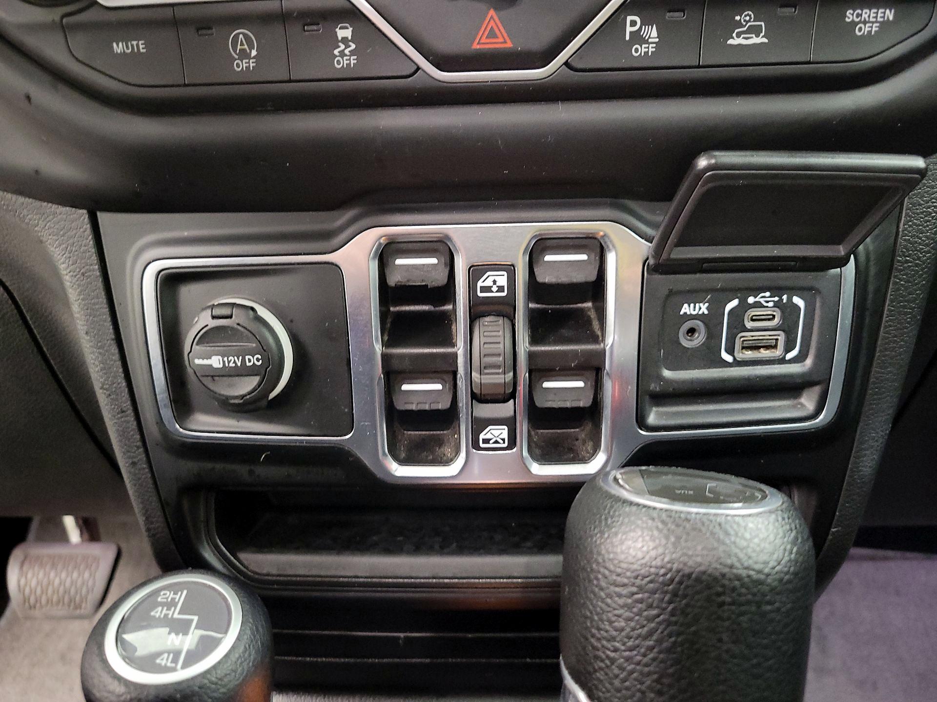 Thumbnail: 2023 Jeep Wrangler - 18