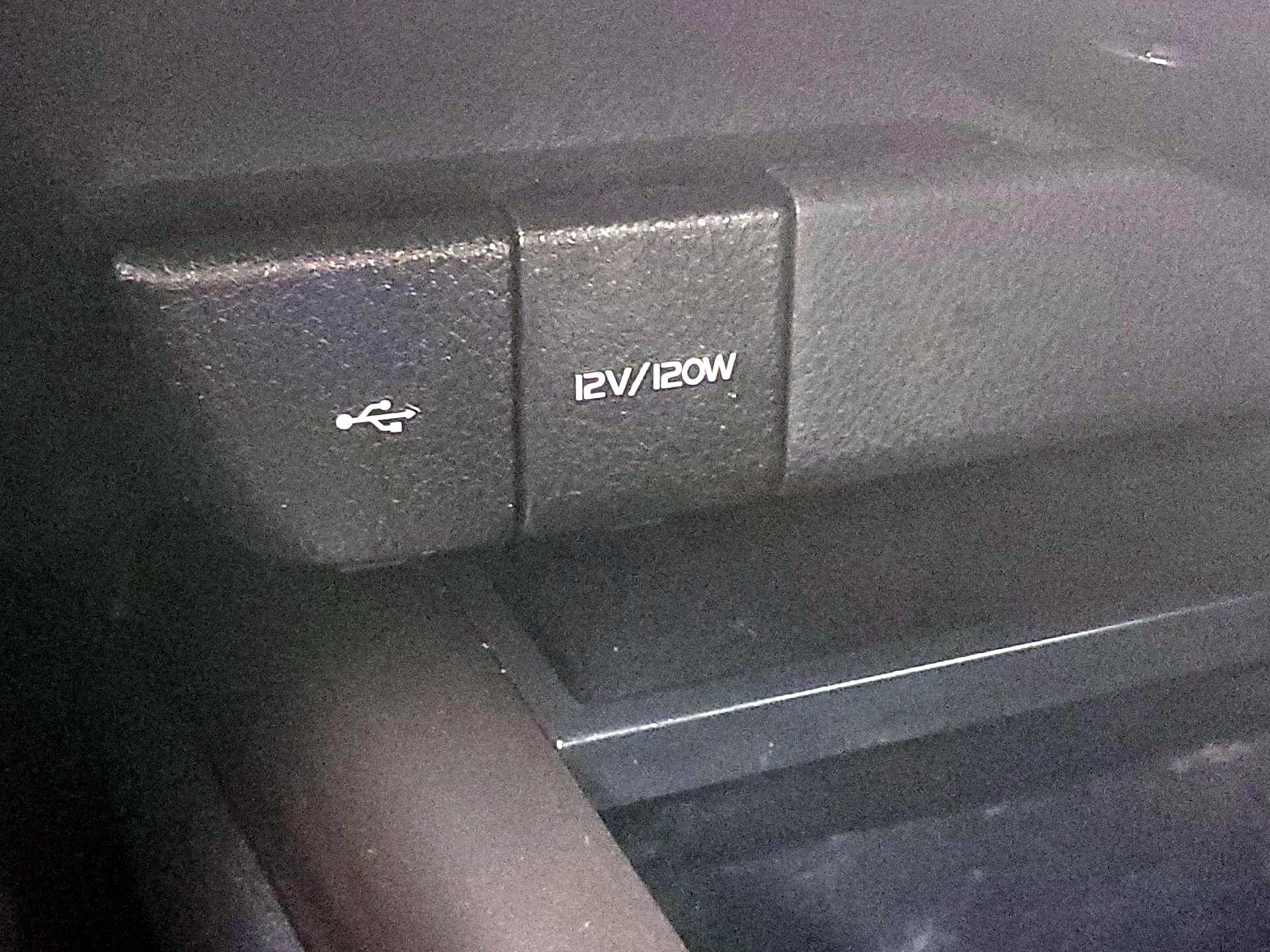 Thumbnail: 2023 Toyota Camry - 18