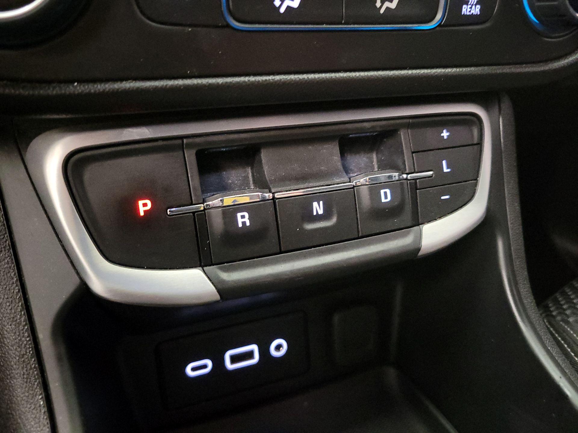 Thumbnail: 2022 GMC Terrain - 17