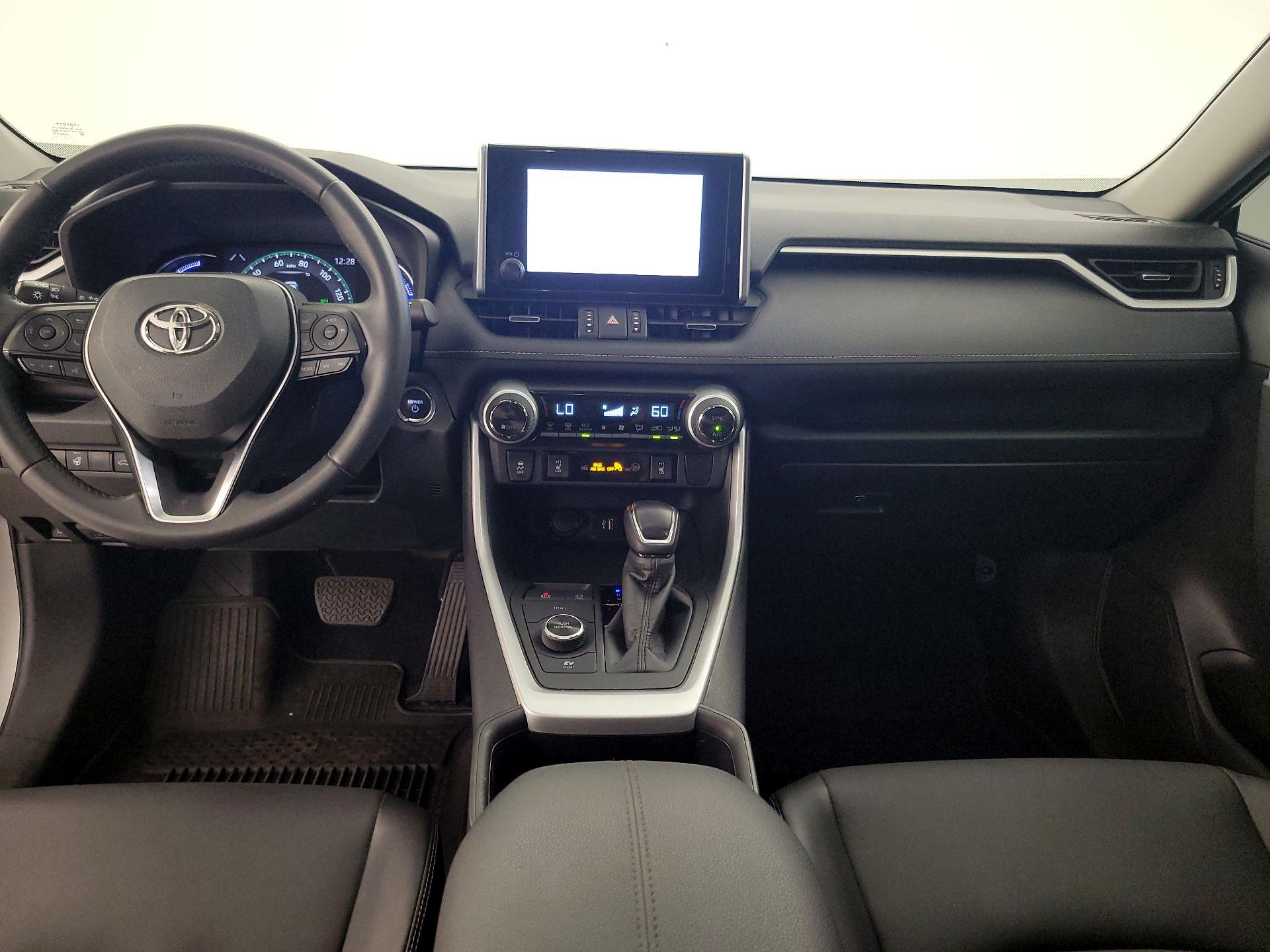 Thumbnail: 2024 Toyota RAV4 - 9