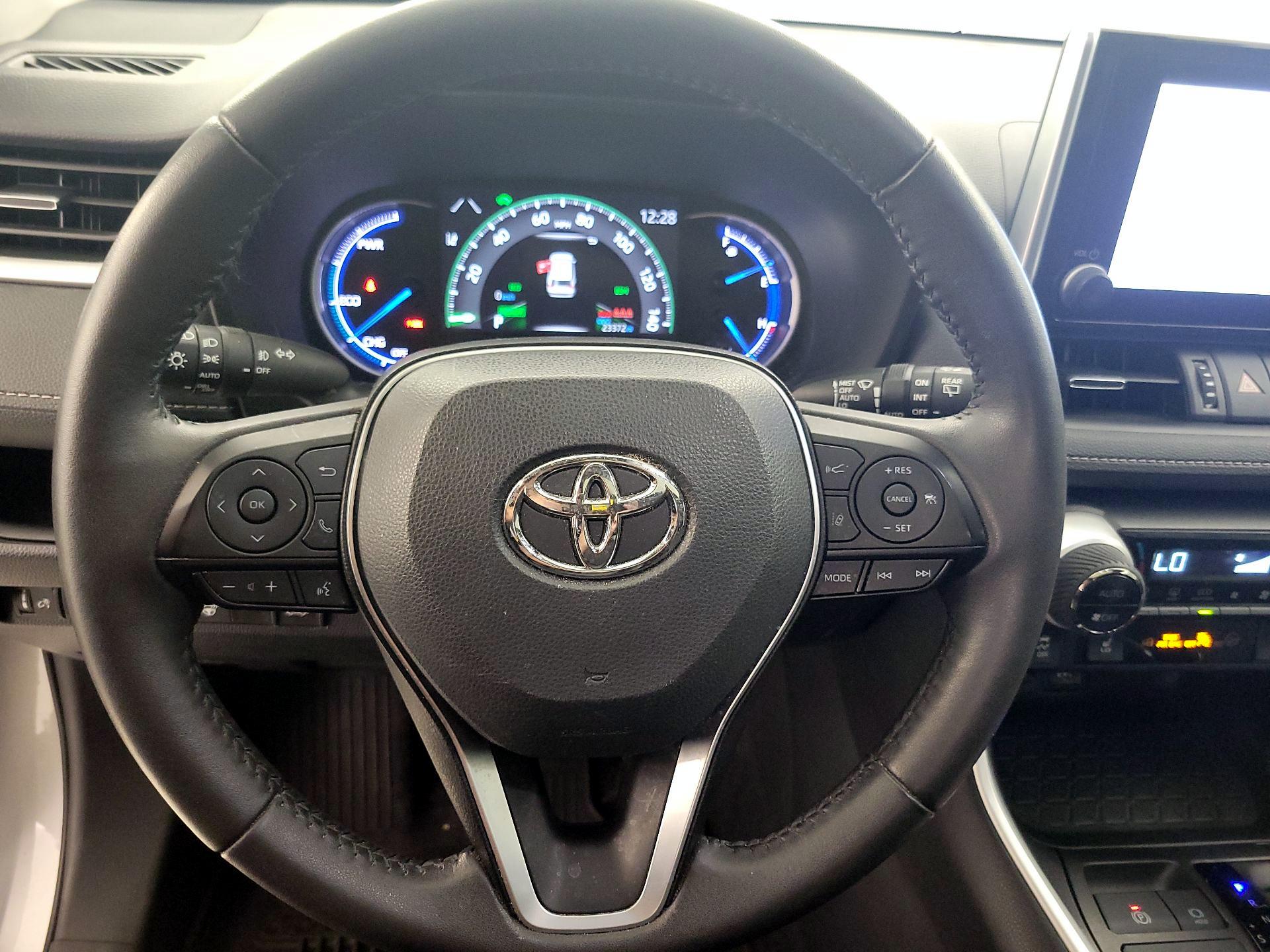 Thumbnail: 2024 Toyota RAV4 - 10