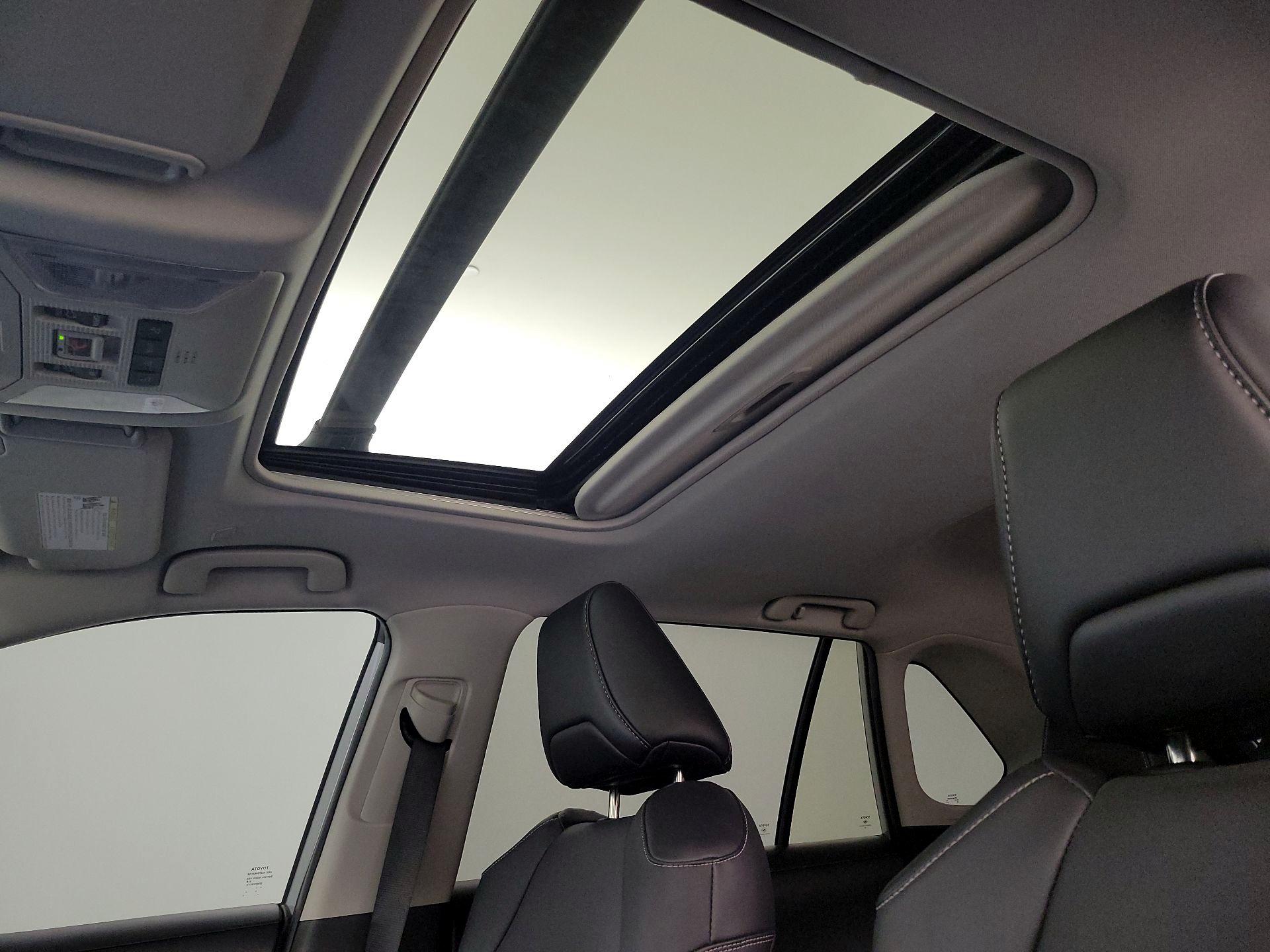 Thumbnail: 2024 Toyota RAV4 - 19