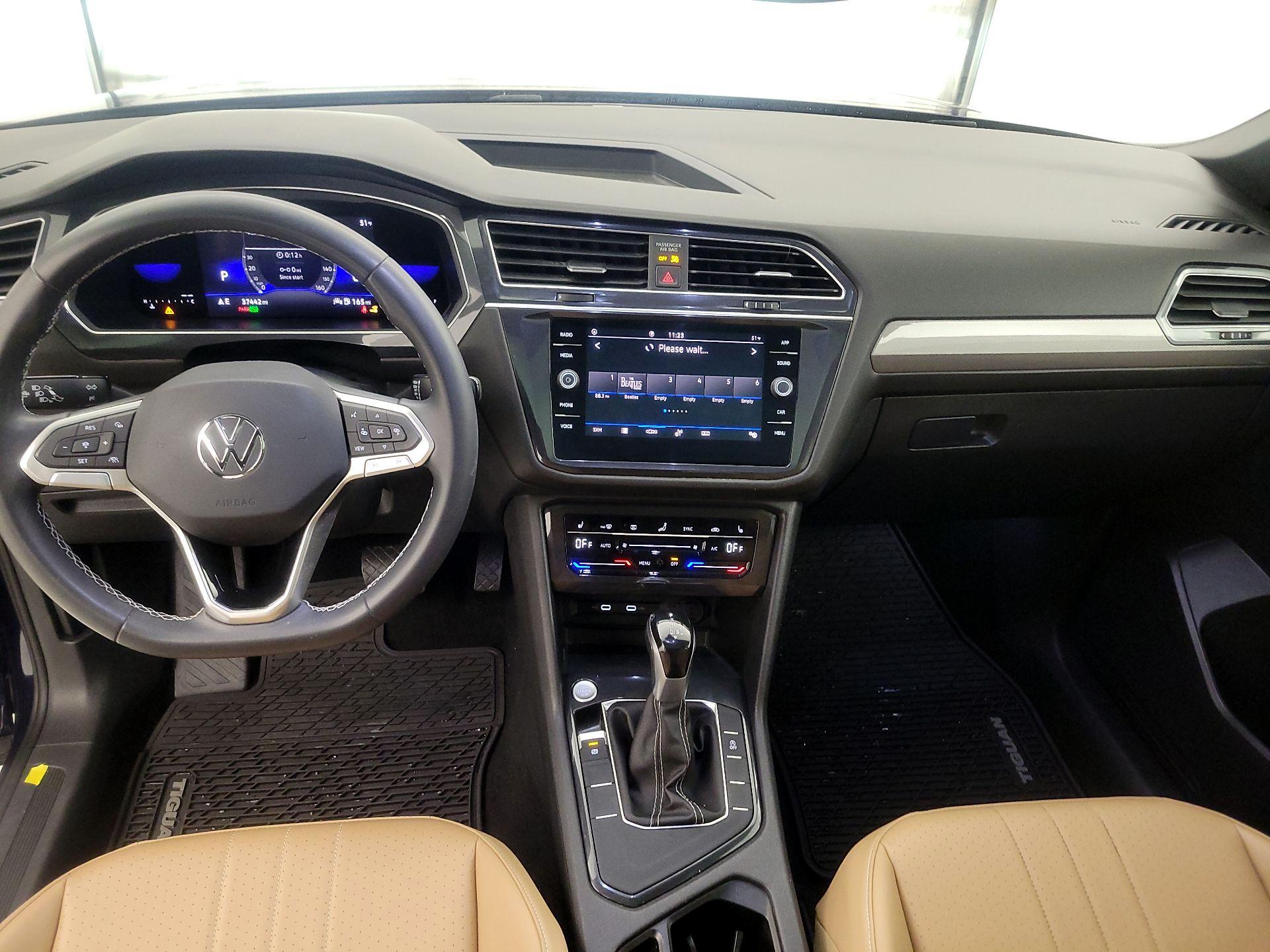 Thumbnail: 2022 Volkswagen Tiguan - 9