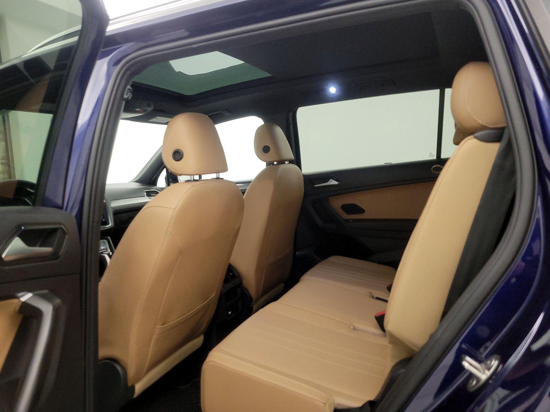 Thumbnail: 2022 Volkswagen Tiguan - 20