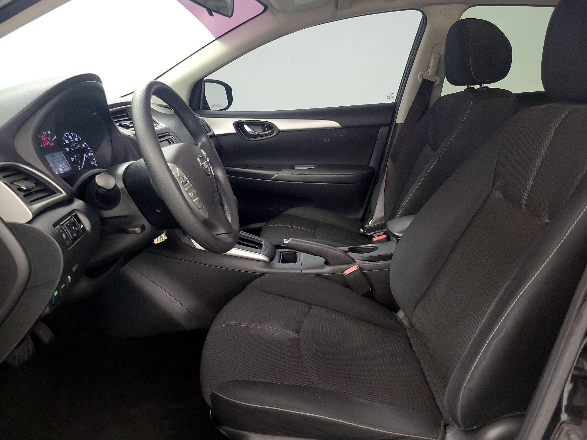 Thumbnail: 2017 Nissan Sentra - 11