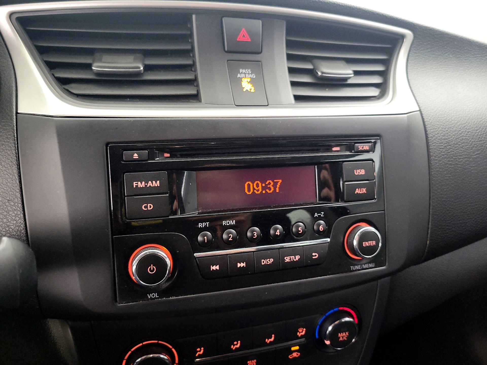 Thumbnail: 2017 Nissan Sentra - 14