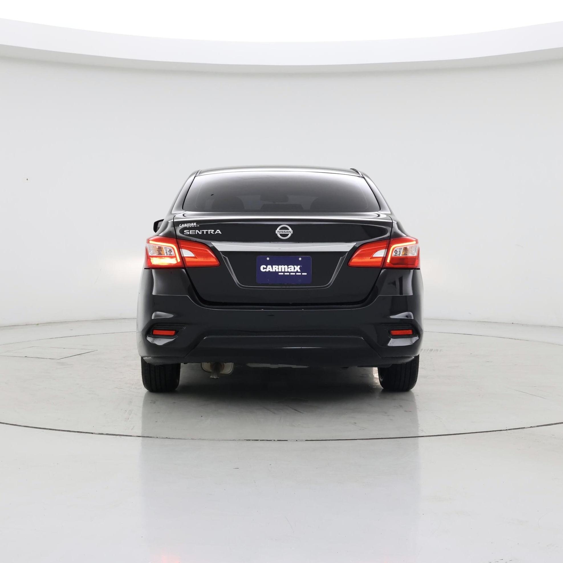 Thumbnail: 2017 Nissan Sentra - 6