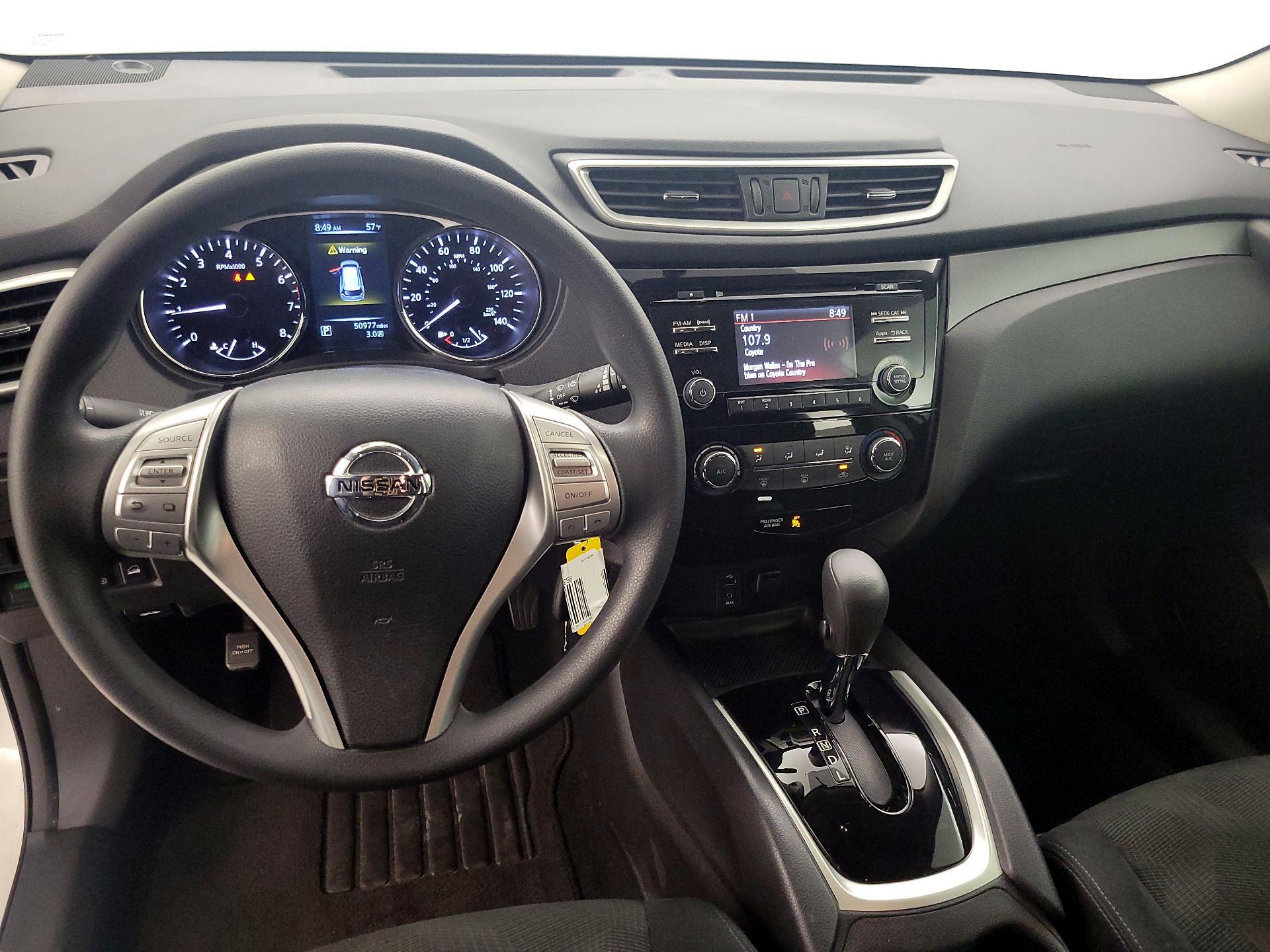 Thumbnail: 2016 Nissan Rogue - 9