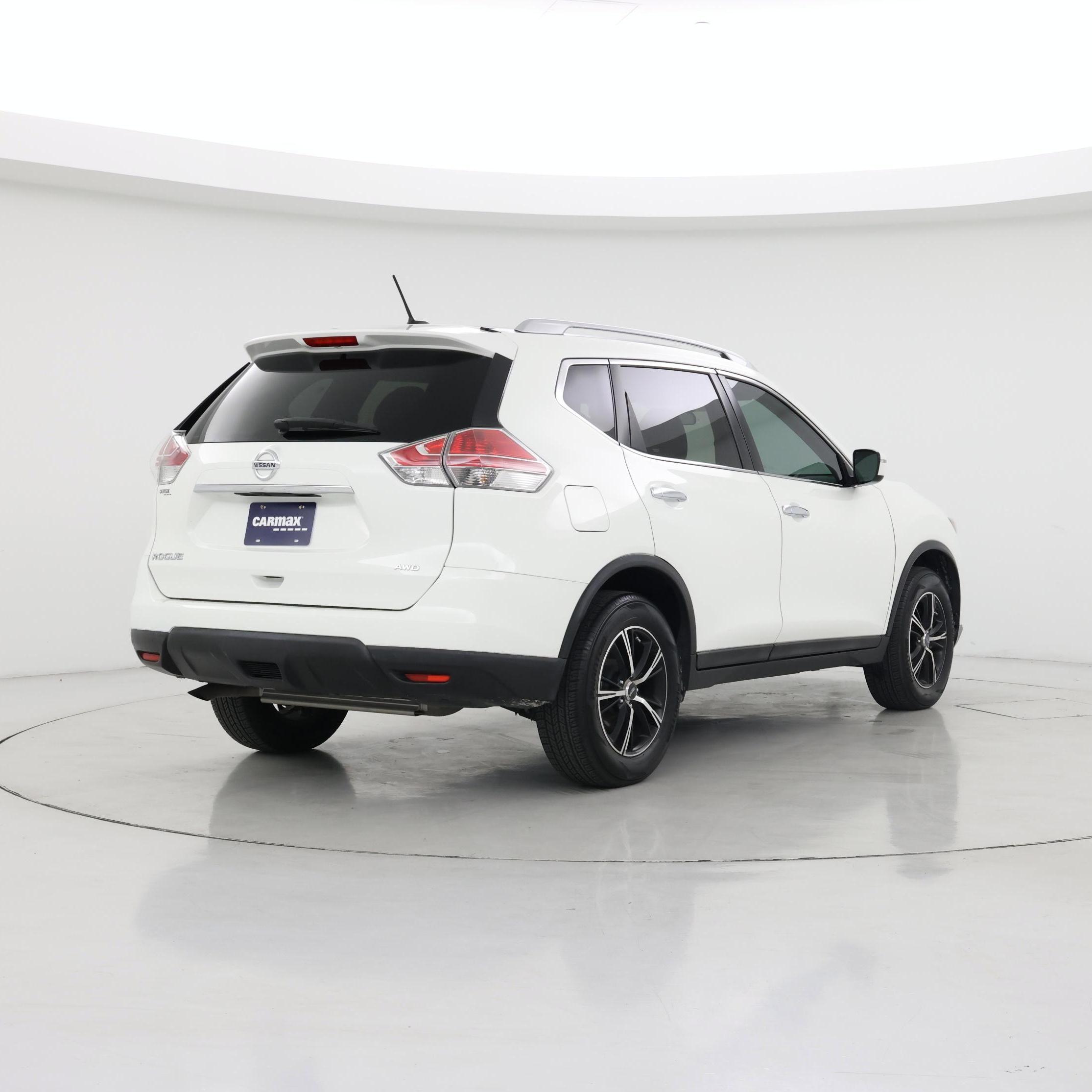 Thumbnail: 2016 Nissan Rogue - 8
