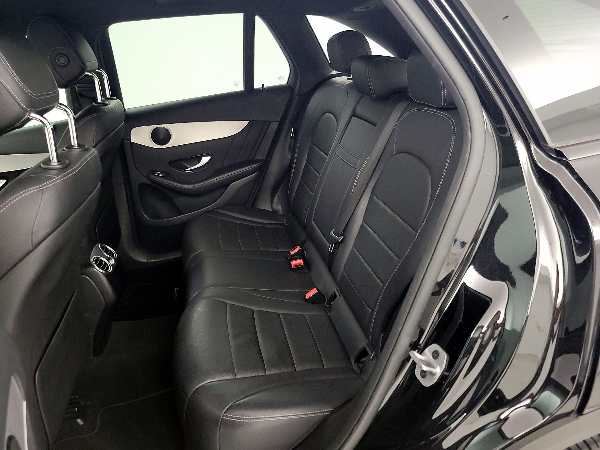 Thumbnail: 2022 Mercedes-Benz GLC - 19