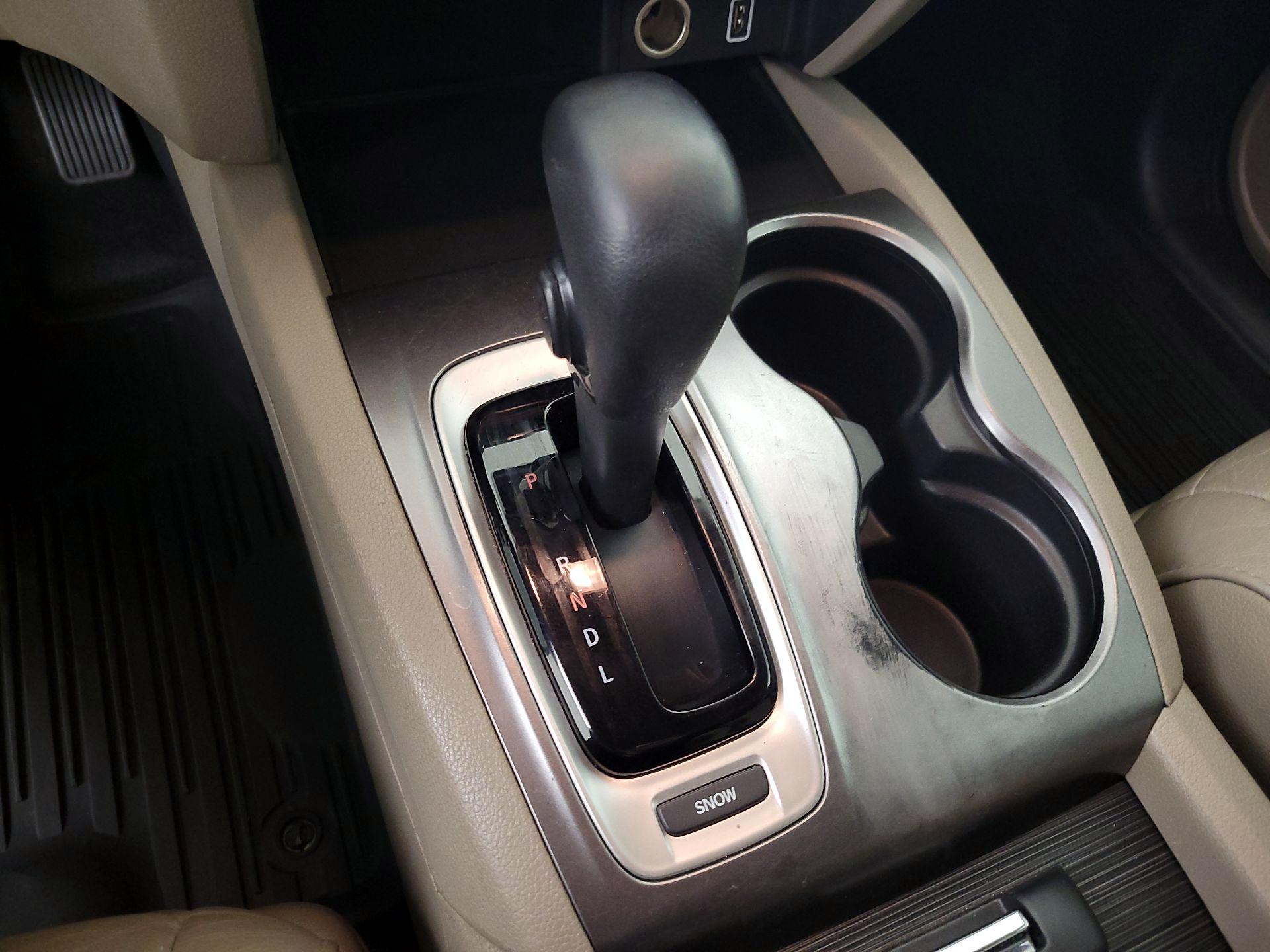 Thumbnail: 2019 Honda Pilot - 17