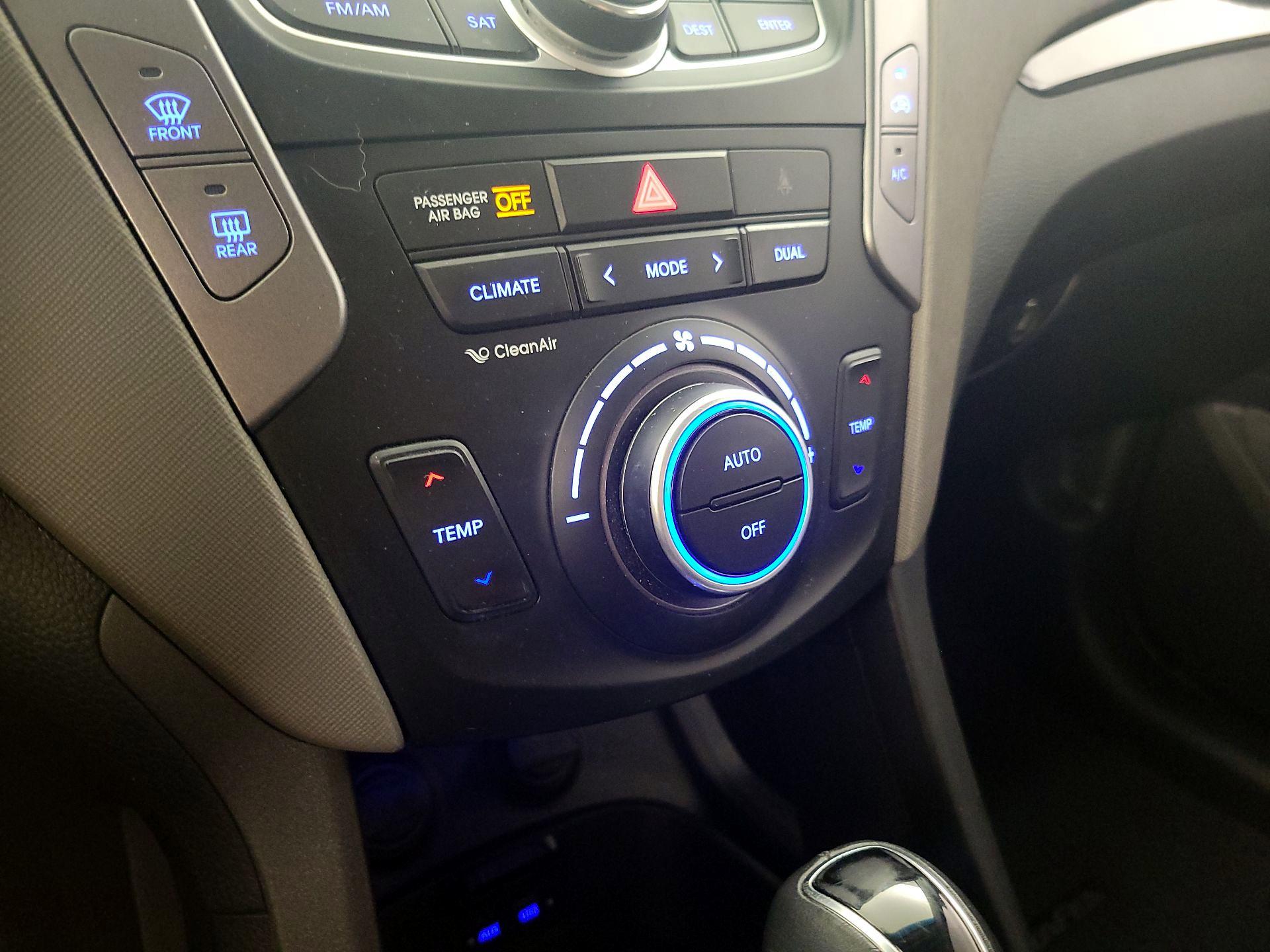 Thumbnail: 2014 Hyundai Santa Fe - 16