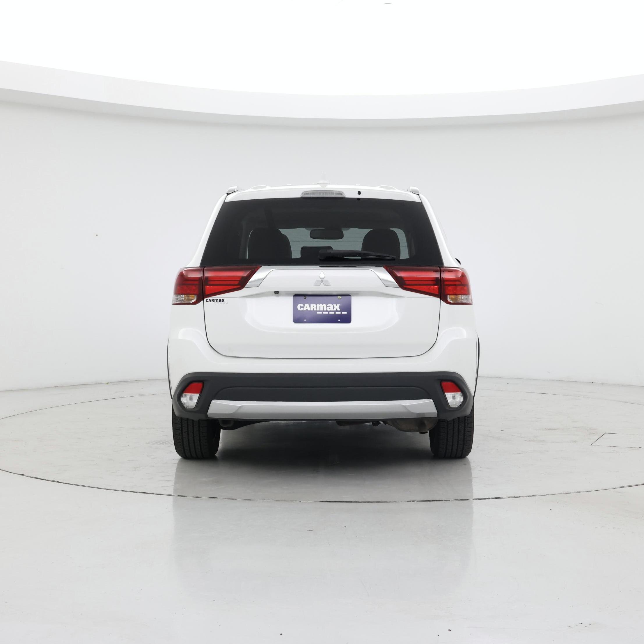 Thumbnail: 2018 Mitsubishi Outlander - 6