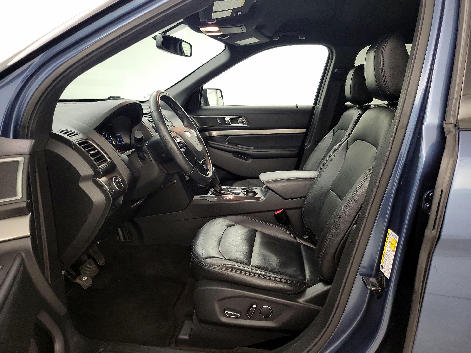 Thumbnail: 2018 Ford Explorer - 11