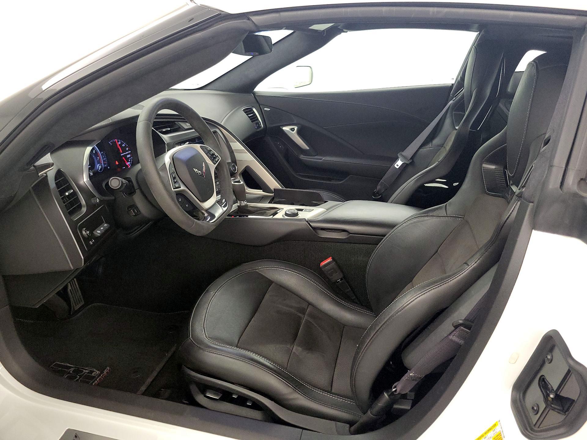 Thumbnail: 2017 Chevrolet Corvette - 11