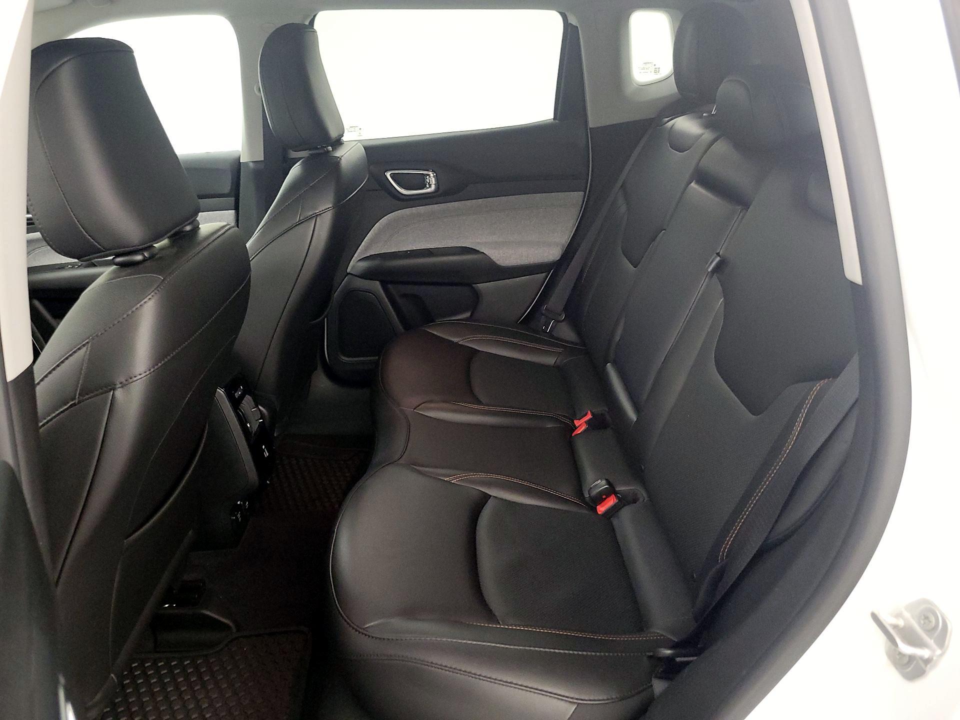 Thumbnail: 2022 Jeep Compass - 19