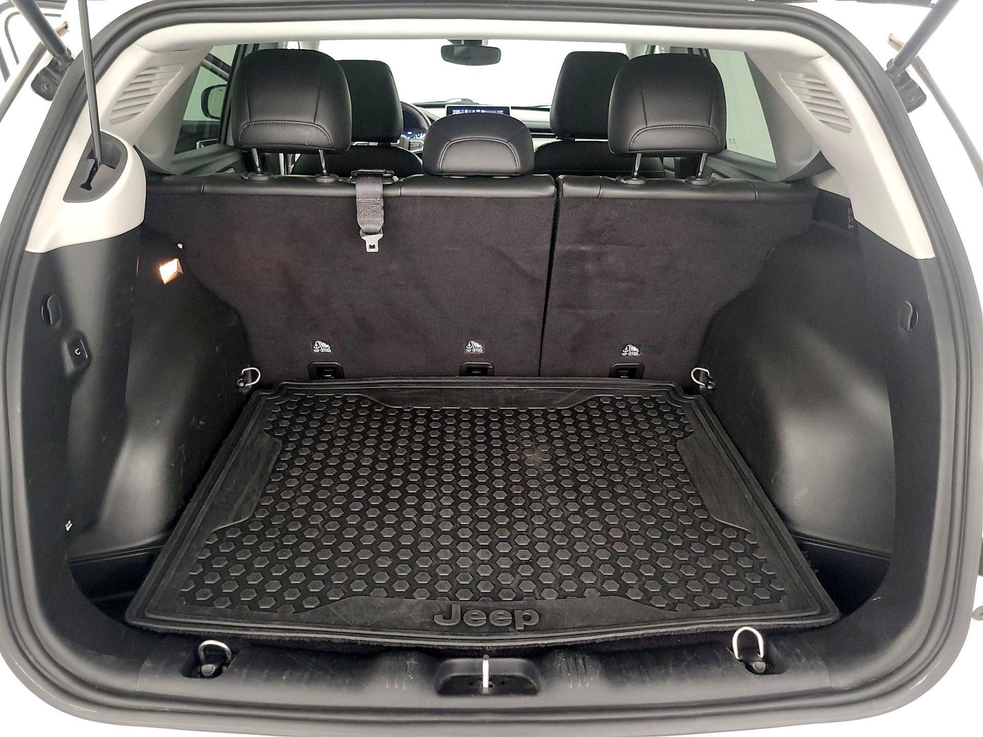 Thumbnail: 2022 Jeep Compass - 20