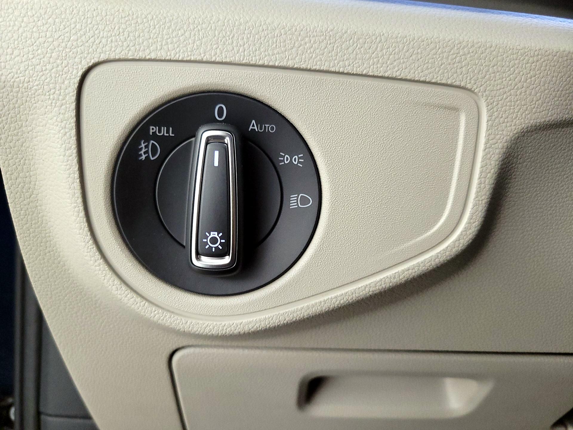 Thumbnail: 2019 Volkswagen Atlas - 13