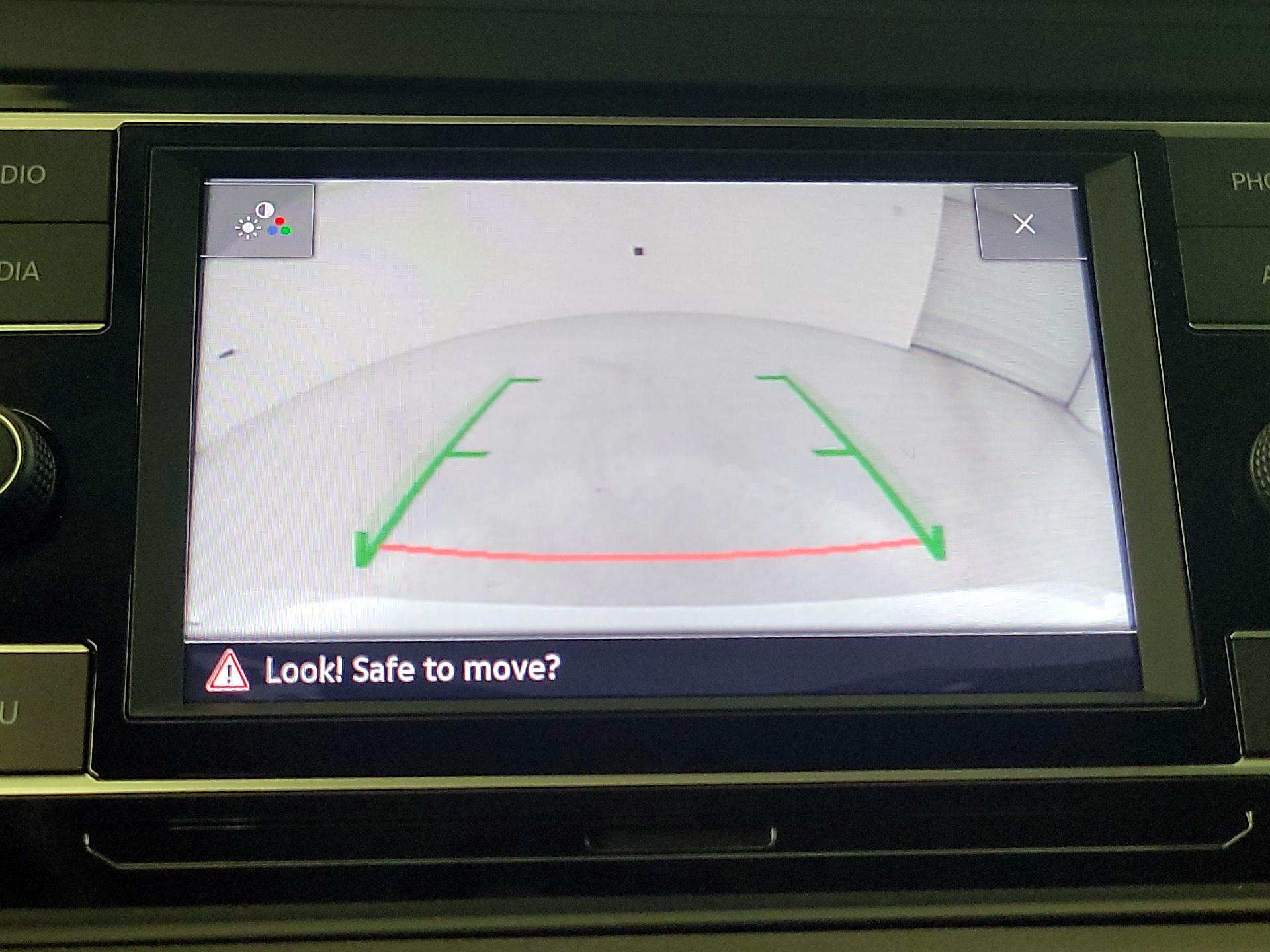 Thumbnail: 2023 Volkswagen Jetta - 14