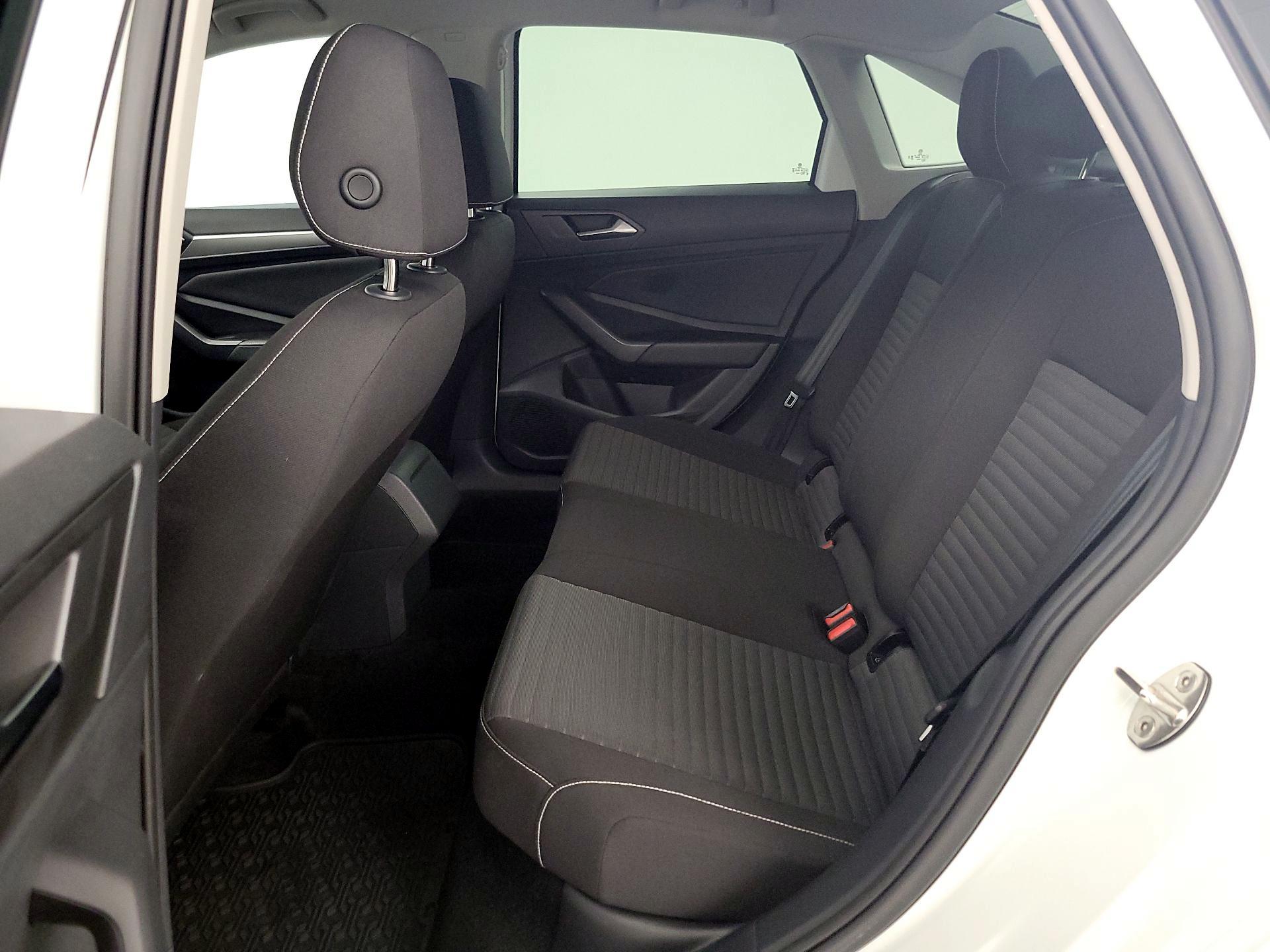 Thumbnail: 2023 Volkswagen Jetta - 20