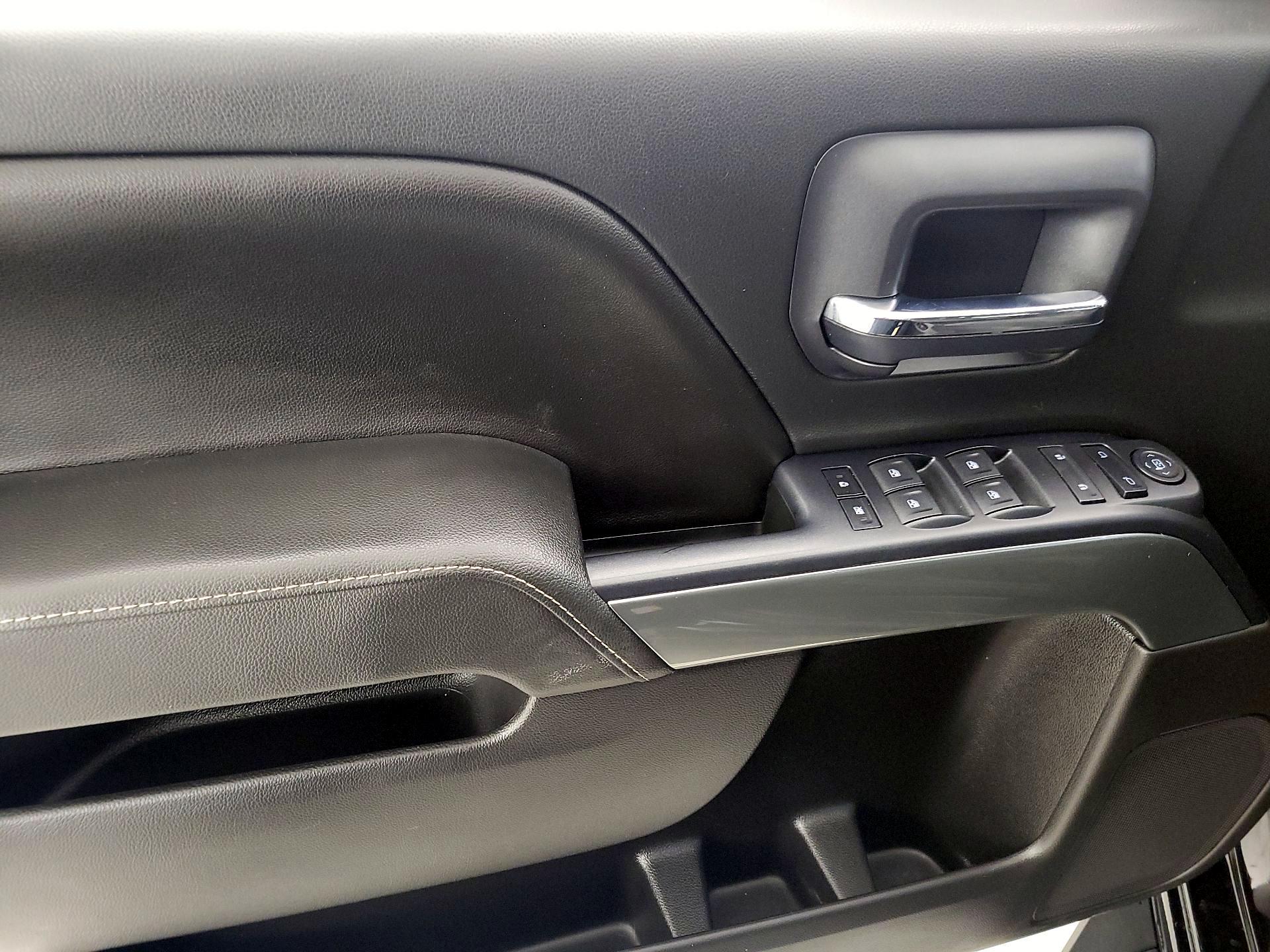 Thumbnail: 2015 Chevrolet Silverado 1500 - 12