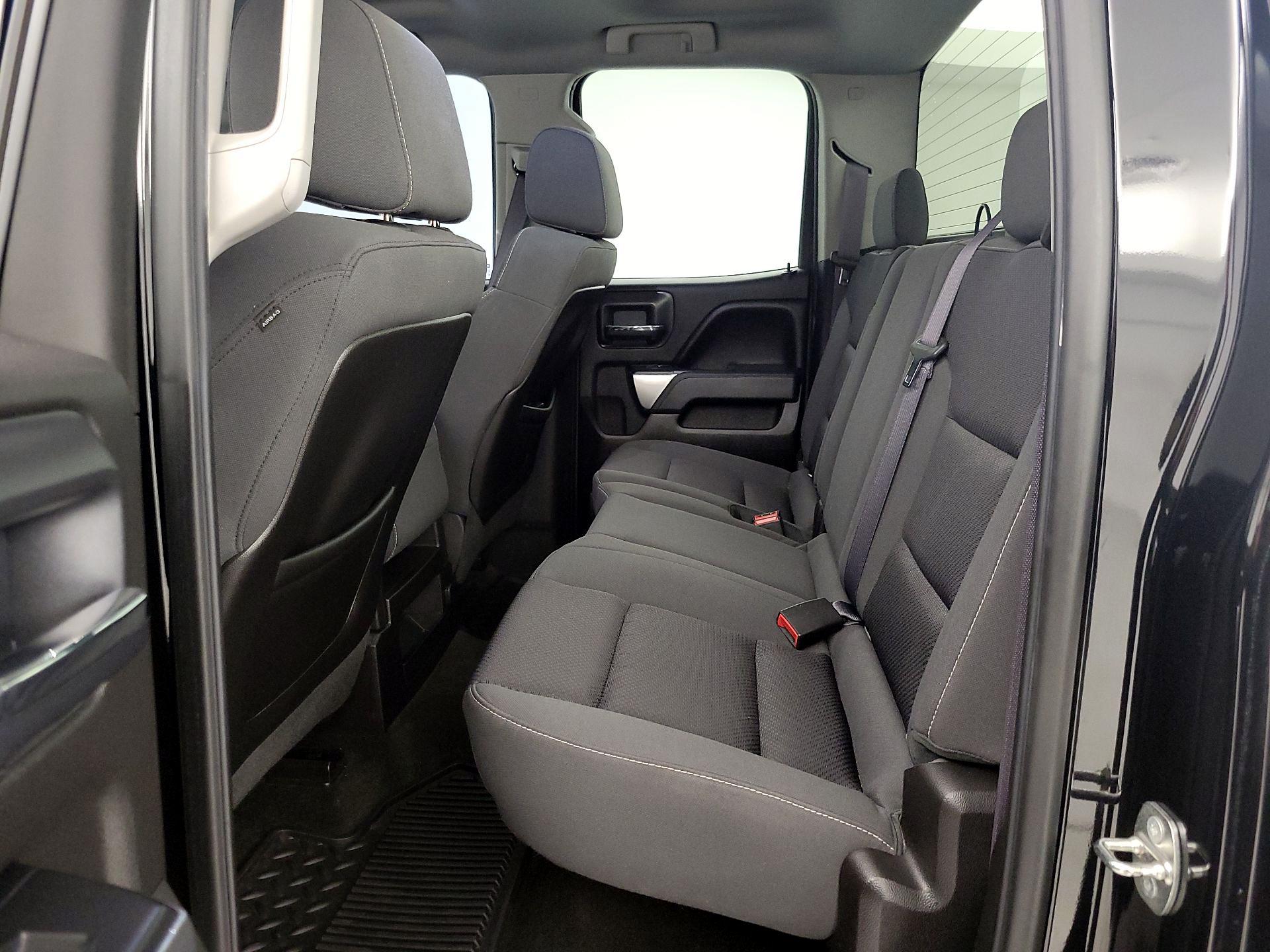 Thumbnail: 2015 Chevrolet Silverado 1500 - 19