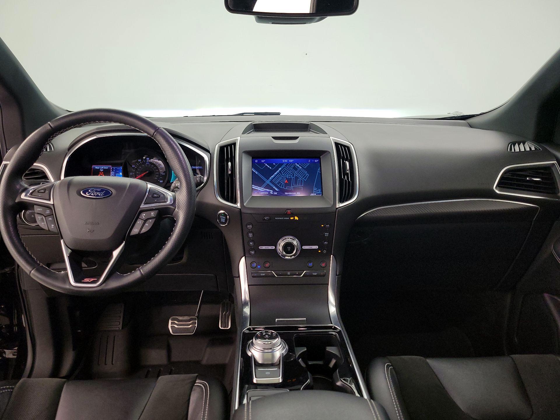 Thumbnail: 2020 Ford Edge - 9