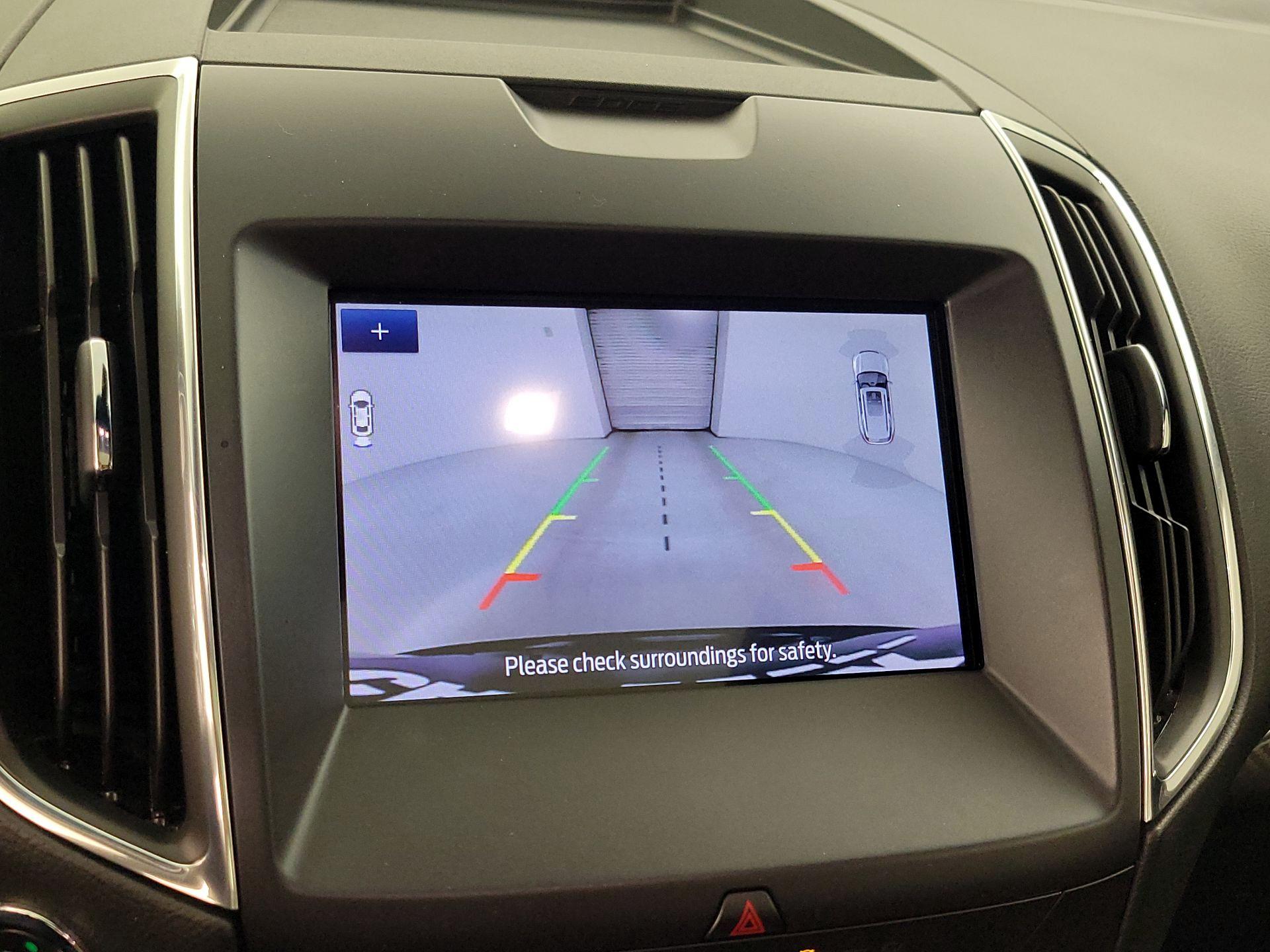 Thumbnail: 2020 Ford Edge - 15