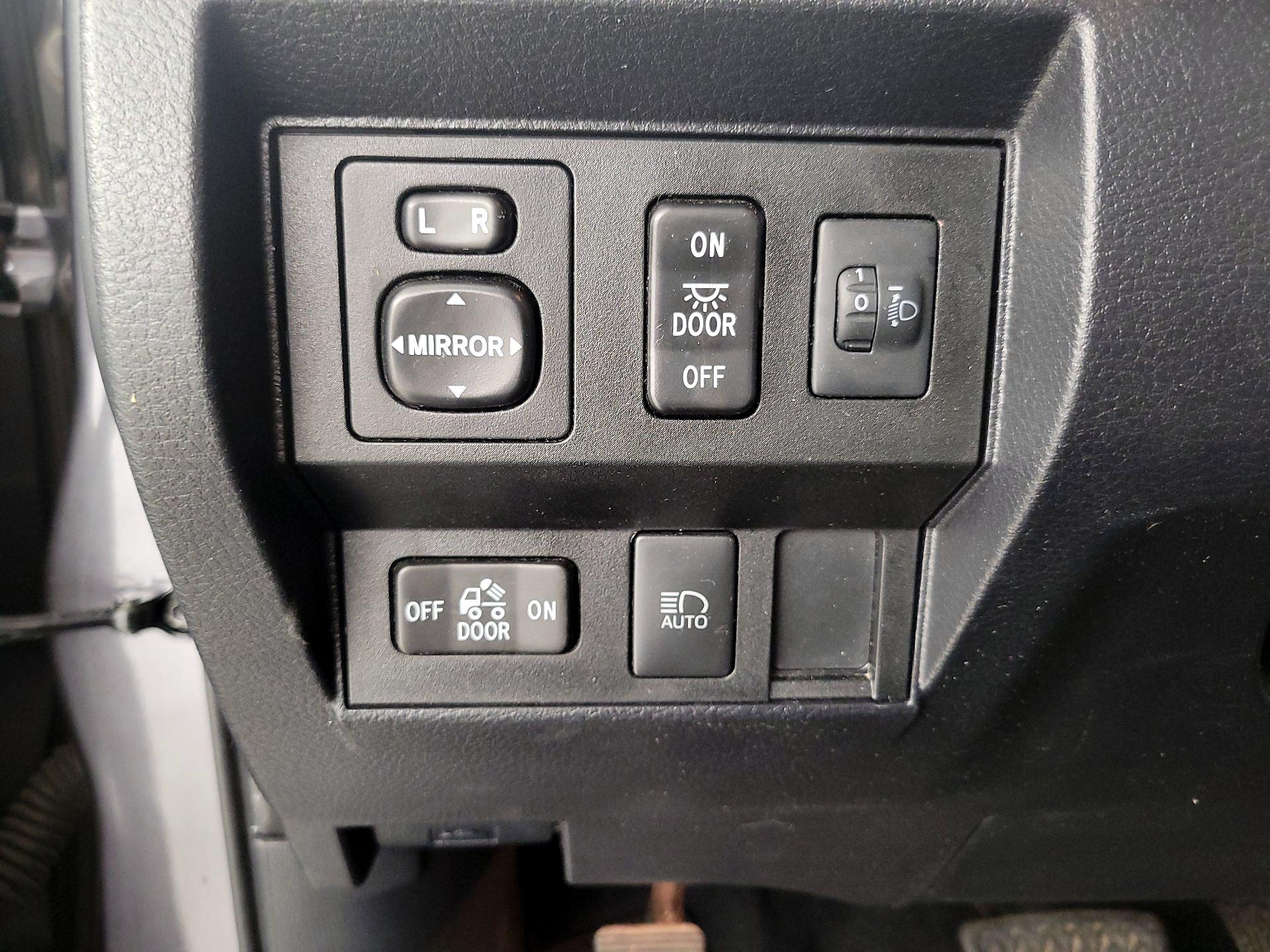 Thumbnail: 2020 Toyota Tundra - 13