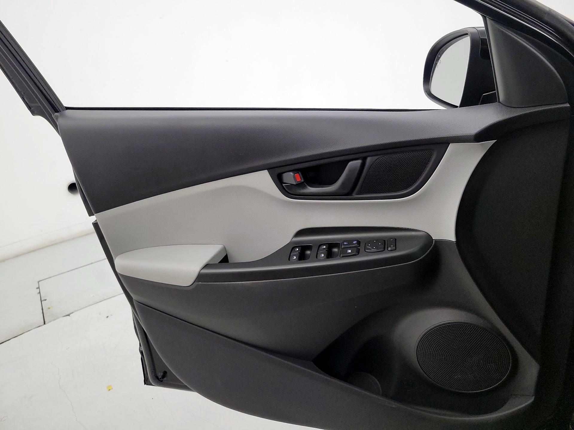 Thumbnail: 2023 Hyundai Kona - 12