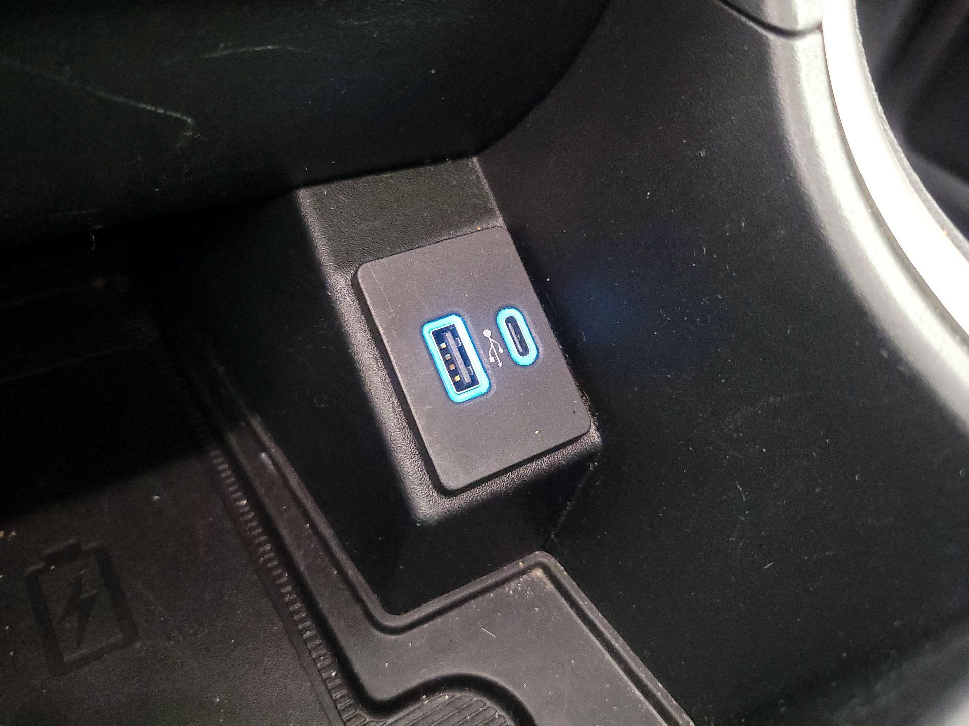 Thumbnail: 2024 Ford Edge - 18