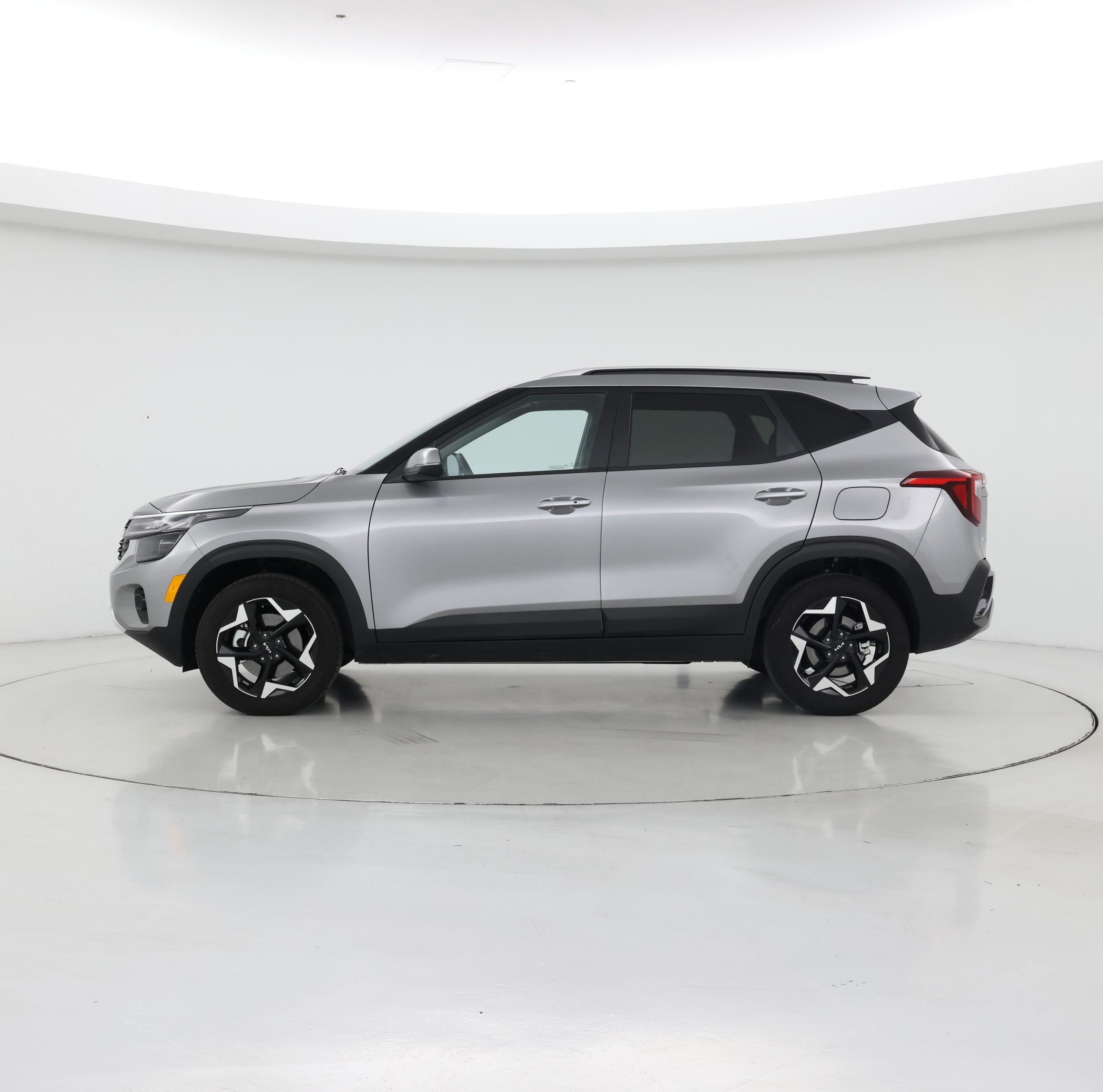 Thumbnail: 2025 Kia Seltos - 3