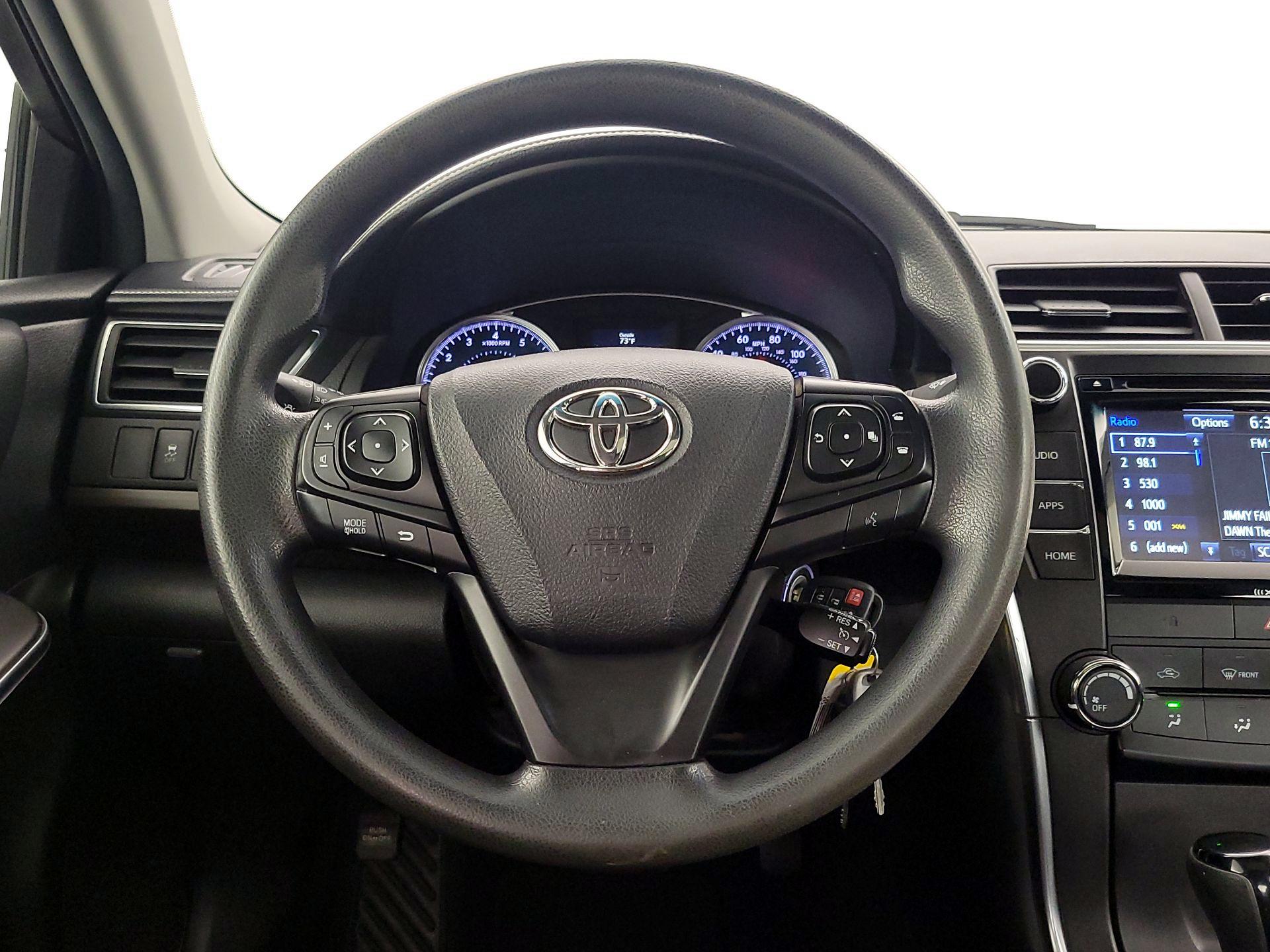 Thumbnail: 2017 Toyota Camry - 10