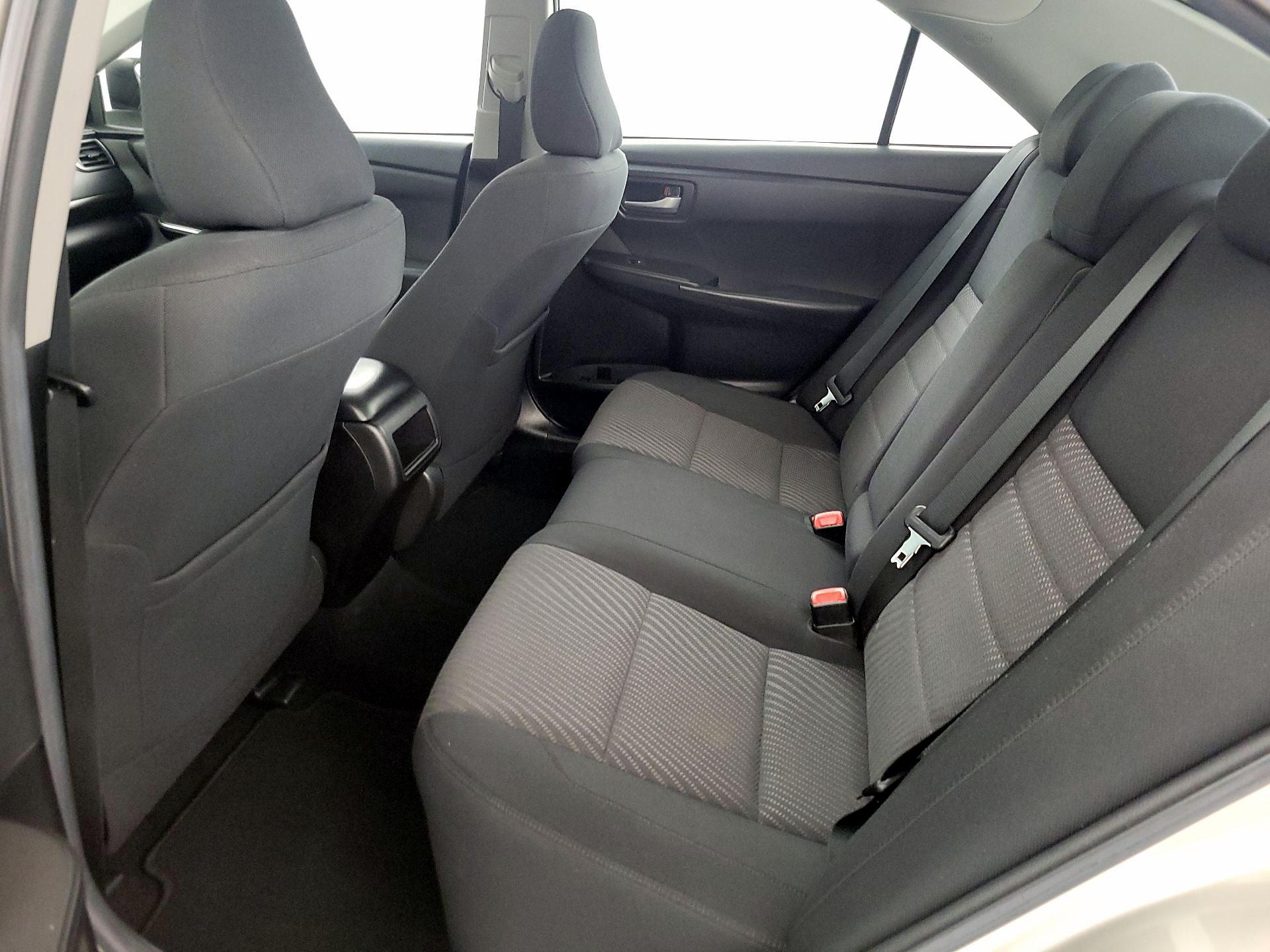 Thumbnail: 2017 Toyota Camry - 20