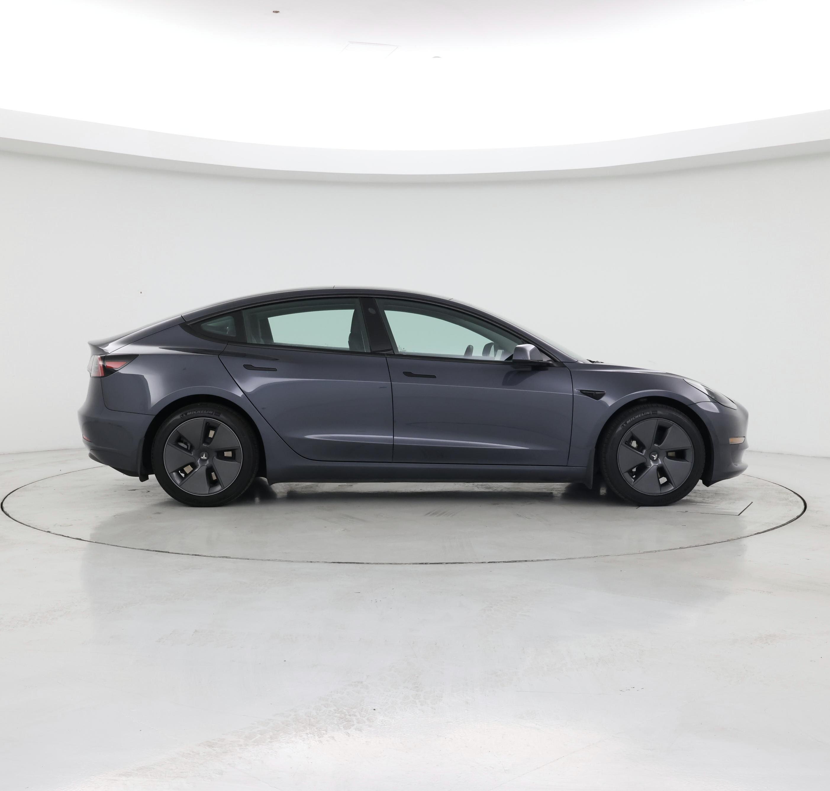 Thumbnail: 2023 Tesla Model 3 - 7