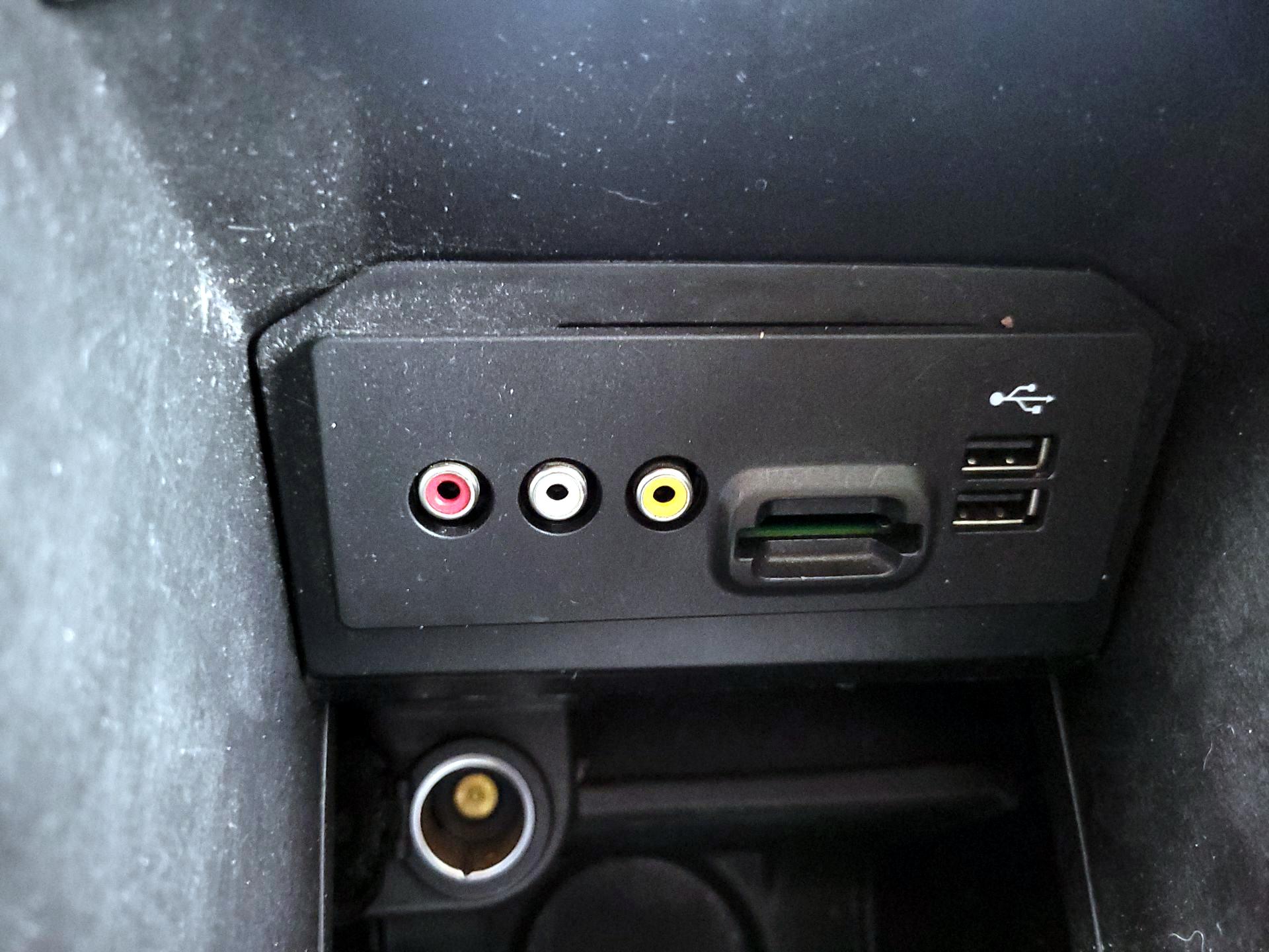 Thumbnail: 2014 Ford Escape - 18