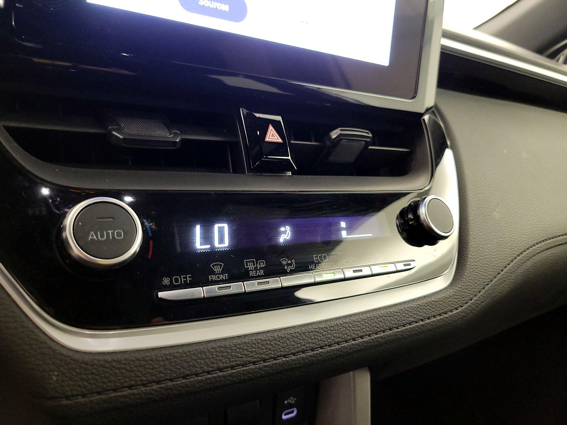 Thumbnail: 2024 Toyota Corolla Cross - 16