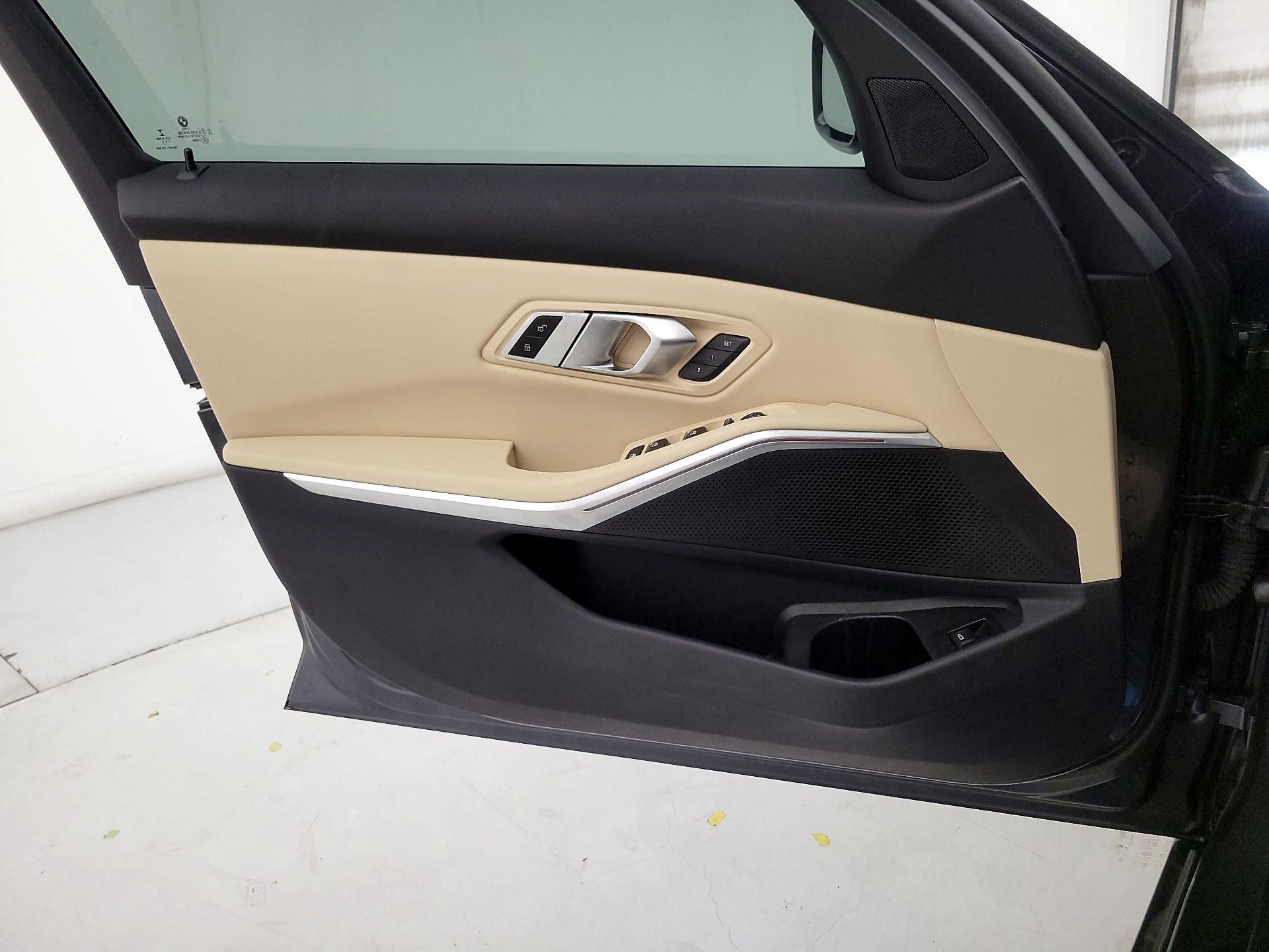 Thumbnail: 2022 BMW 3 Series - 12