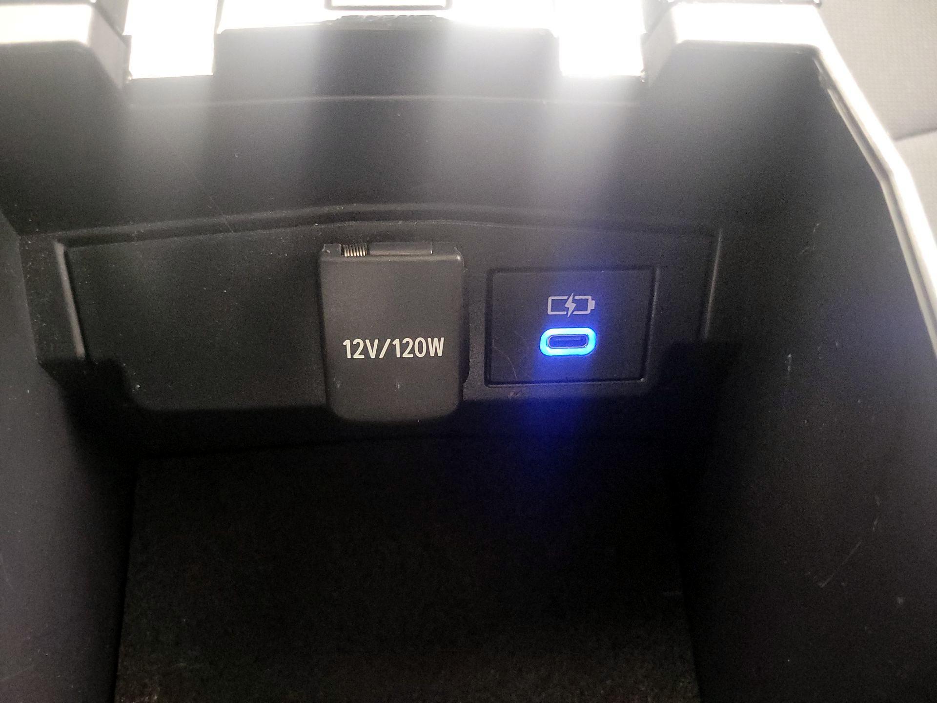 Thumbnail: 2022 Toyota Corolla - 18