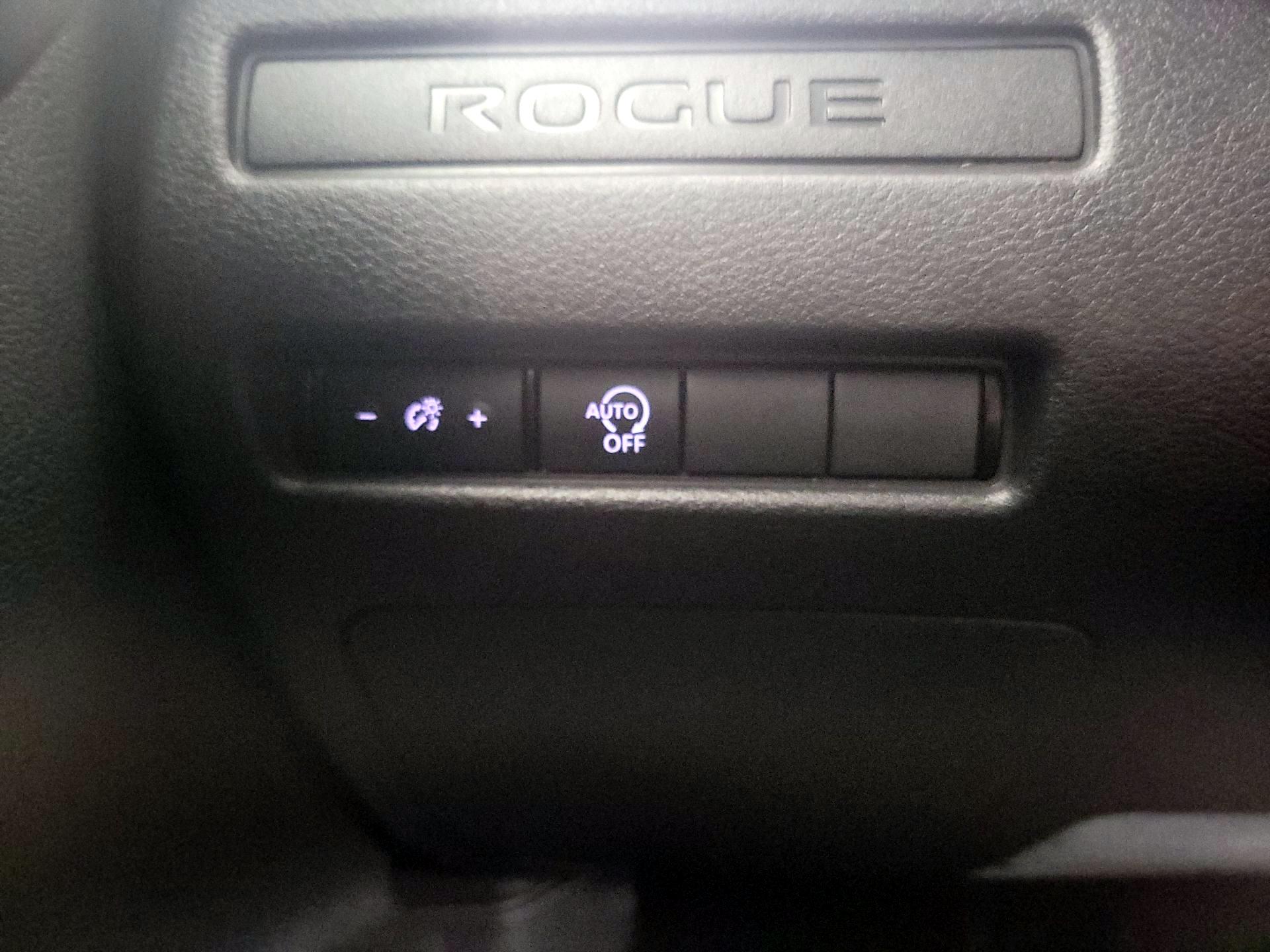 Thumbnail: 2023 Nissan Rogue - 13