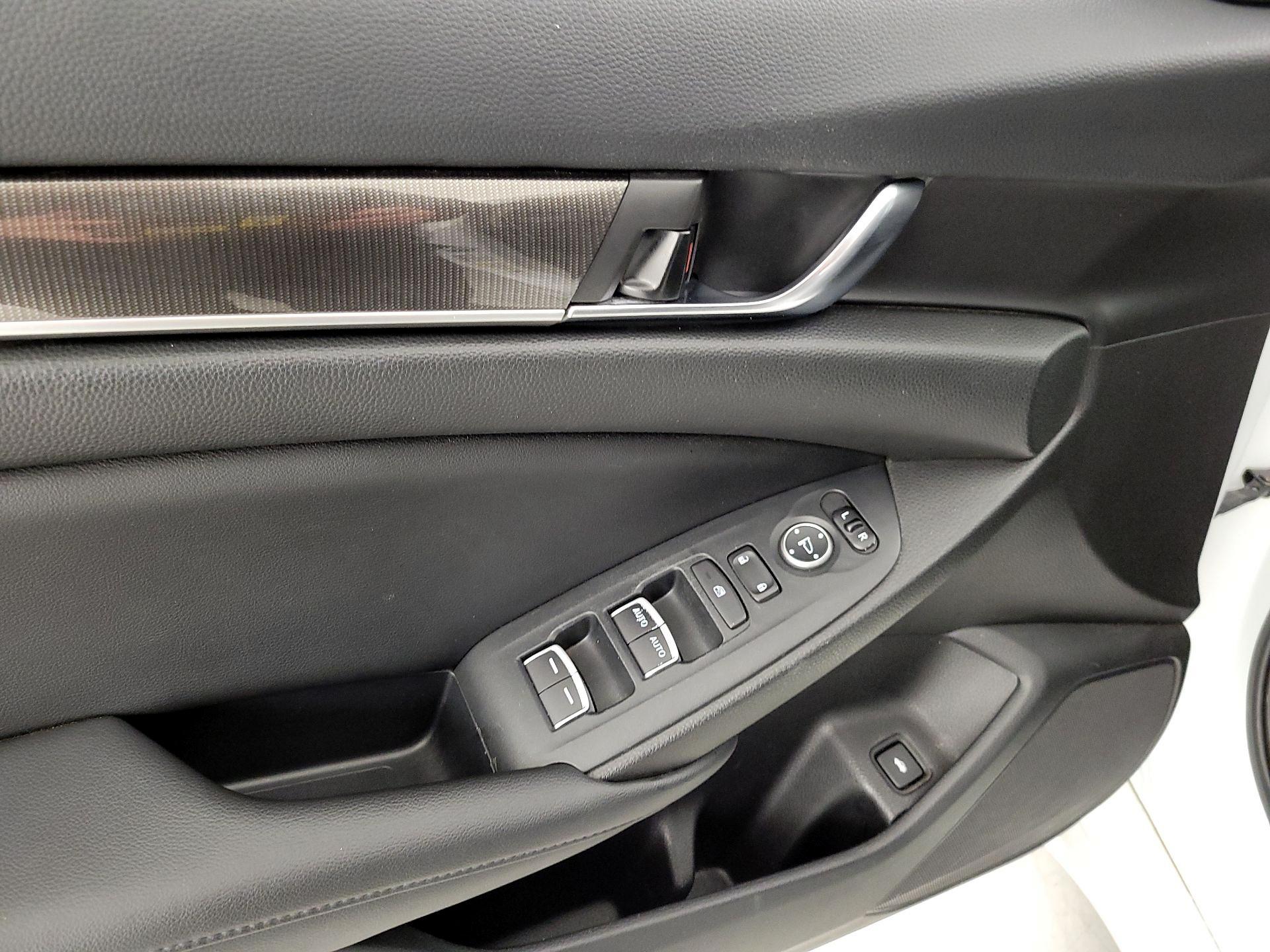 Thumbnail: 2022 Honda Accord - 12