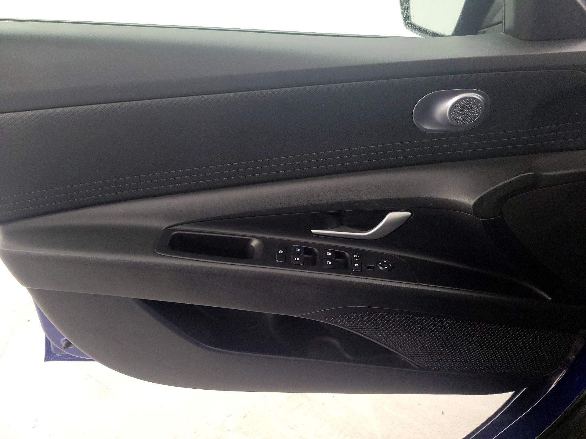 Thumbnail: 2024 Hyundai Elantra - 12