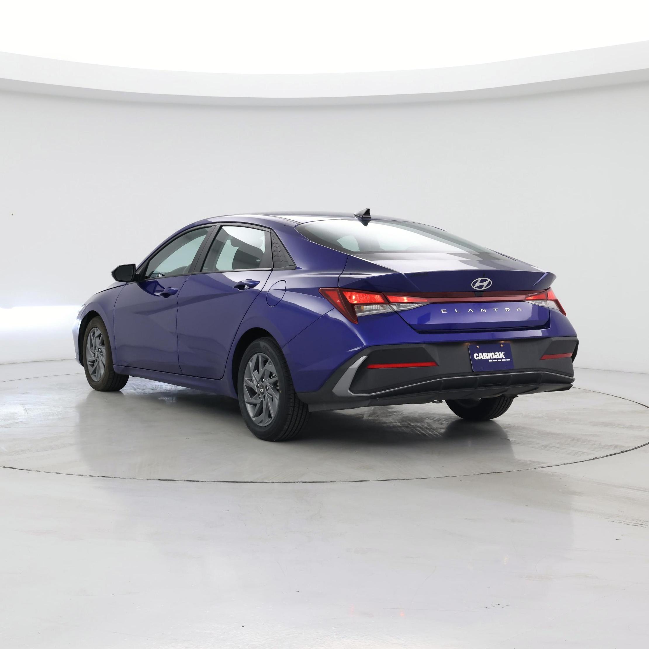 Thumbnail: 2024 Hyundai Elantra - 2