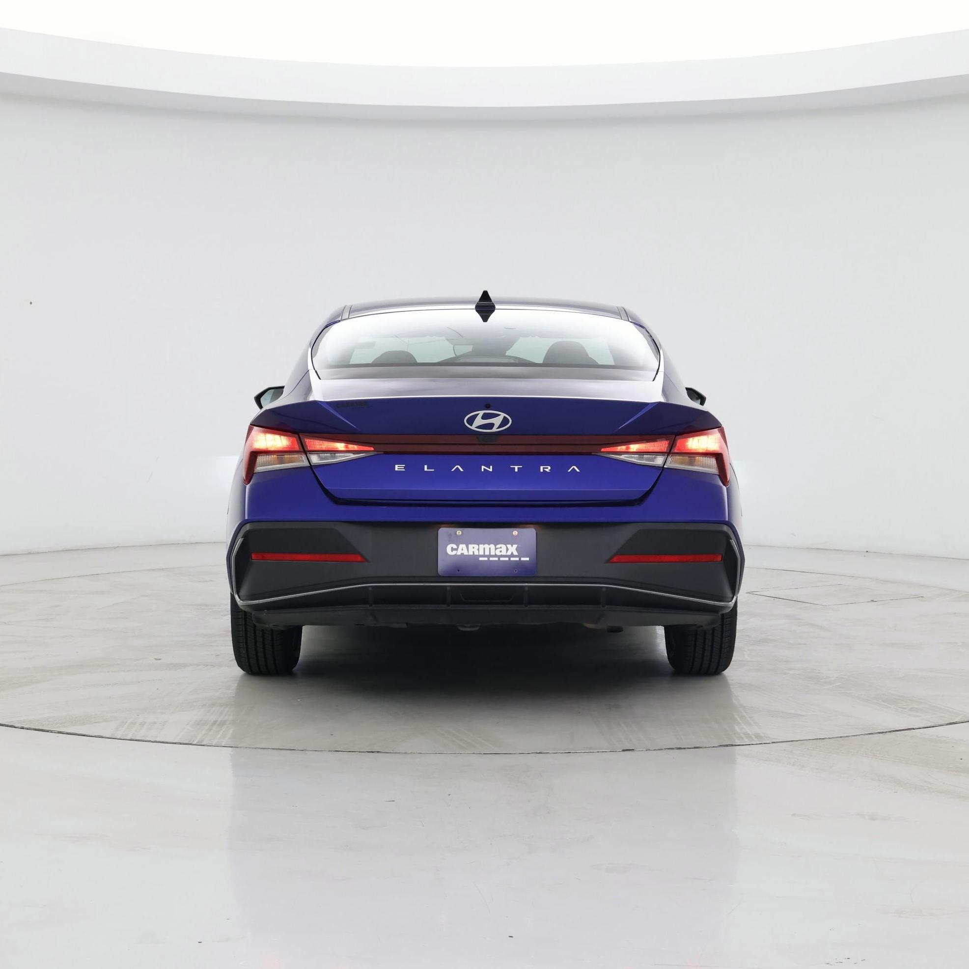 Thumbnail: 2024 Hyundai Elantra - 6